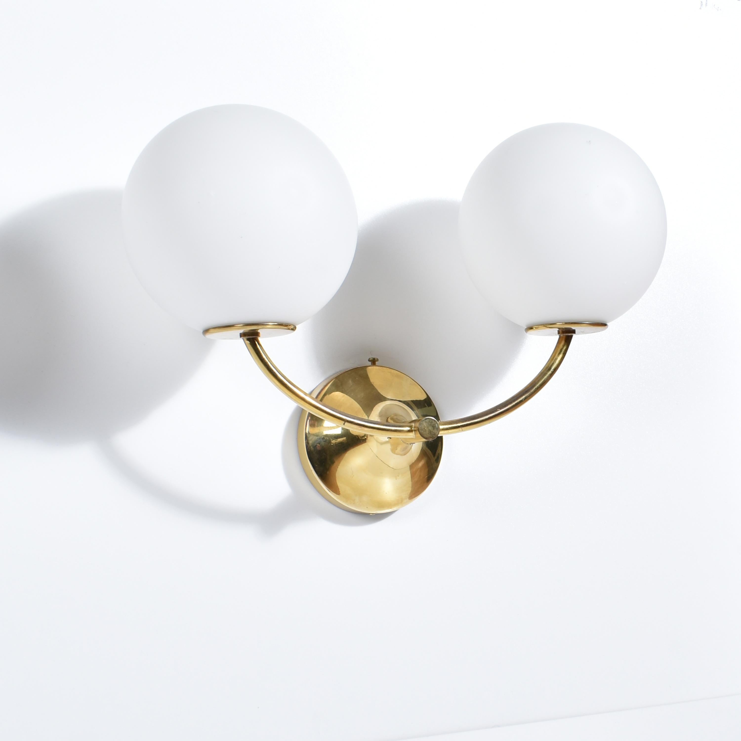 Mid-Century Modern Brass Wall lights With Globes, Max Bill / E.R. Nele for Temde, Set of Four, 1960