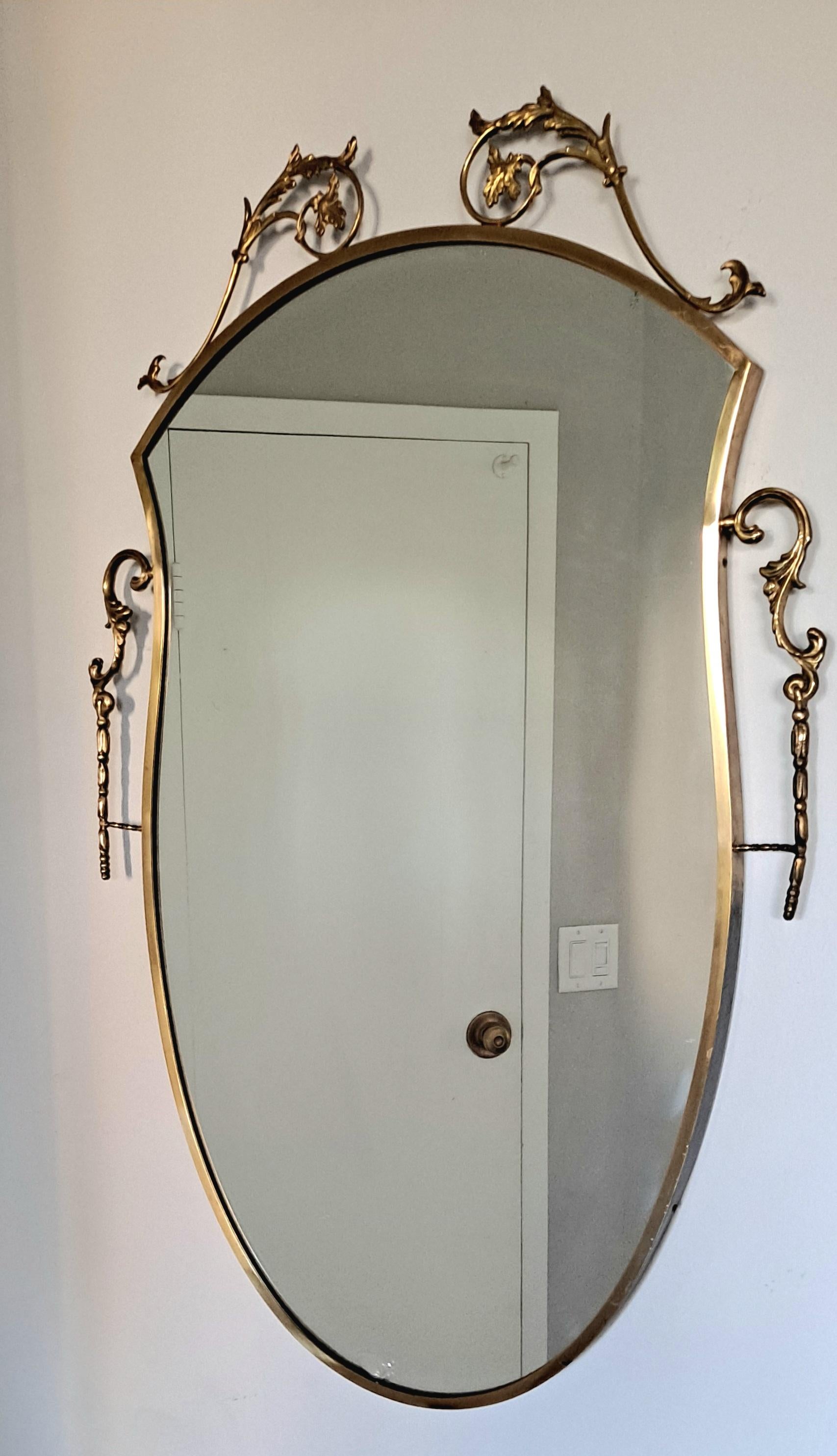 Italian Neoclassical style mirror is in original condition and extra ordinary look and quality made.