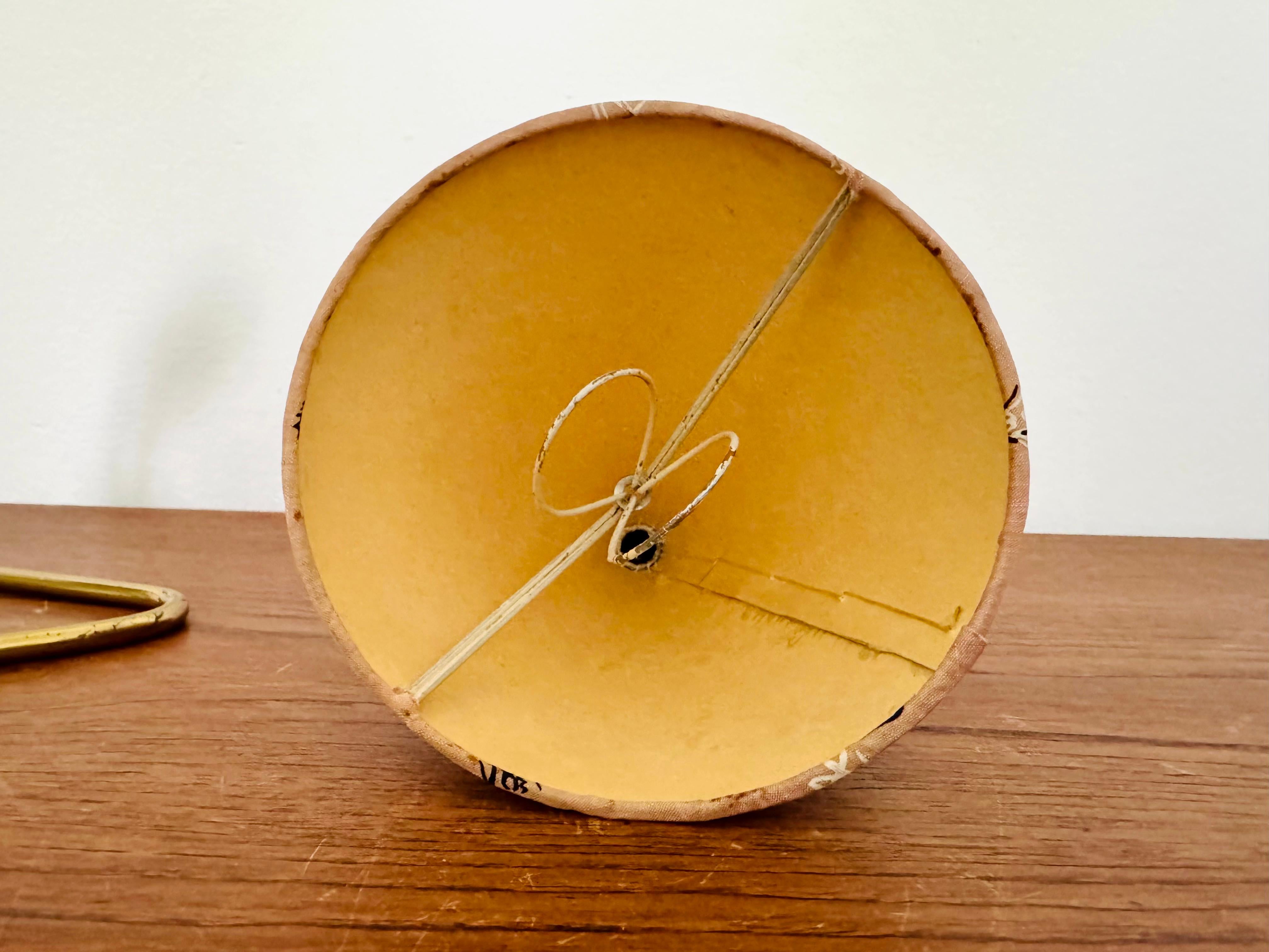 Lámpara de pared o sobremesa de latón de Rupert Nikoll en venta 10