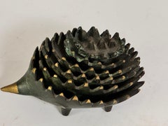 Stapelbare Aschenbecher aus Messing, Walter Bosse Hedgehog-Skulptur, 1950er Jahre, Österreich