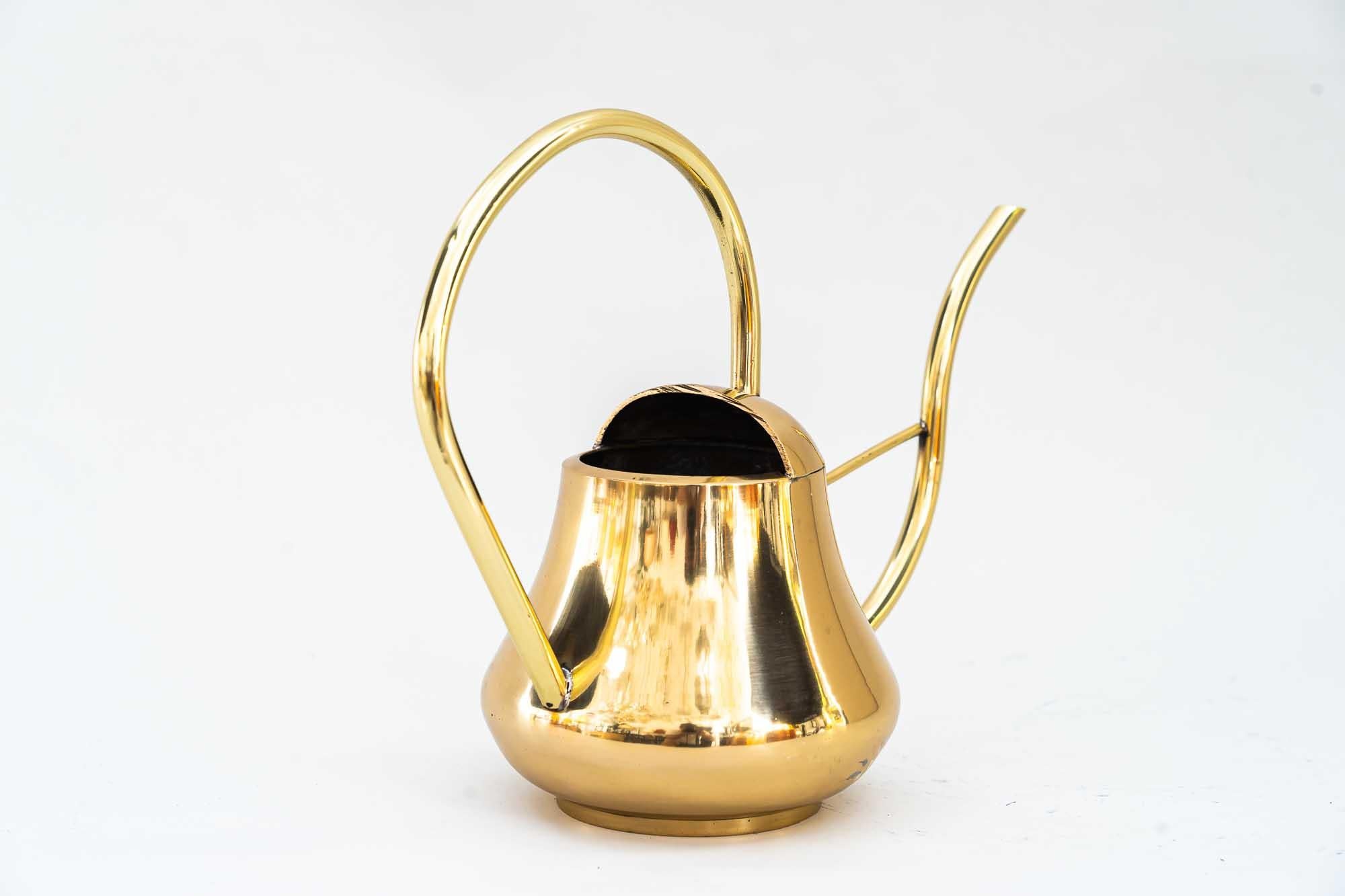 Brass Watering Can Vienna Around 1960s In Good Condition For Sale In Wien, AT