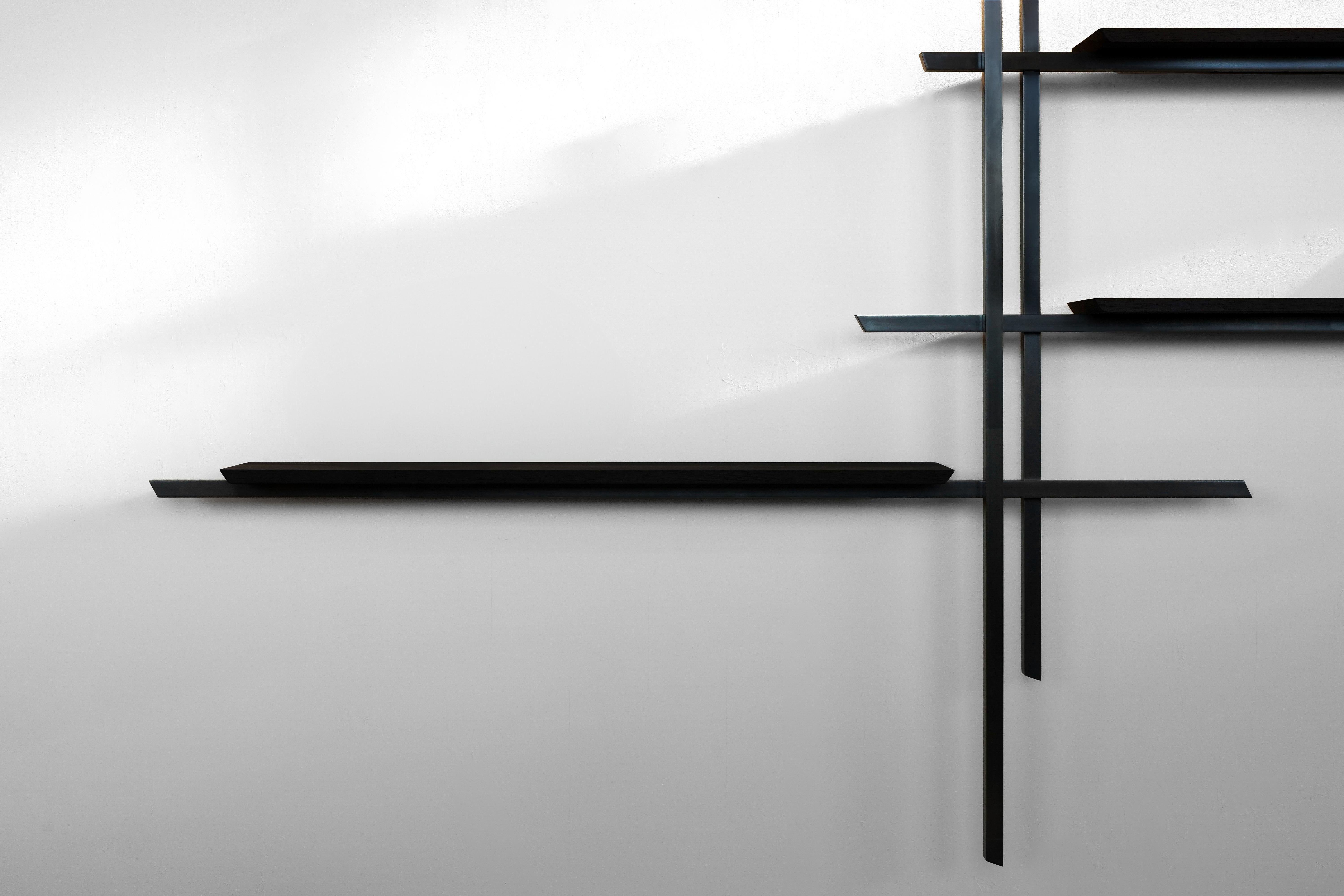 Postmoderno Mensola Memento in ottone e legno di wengé di Eichkorn in vendita