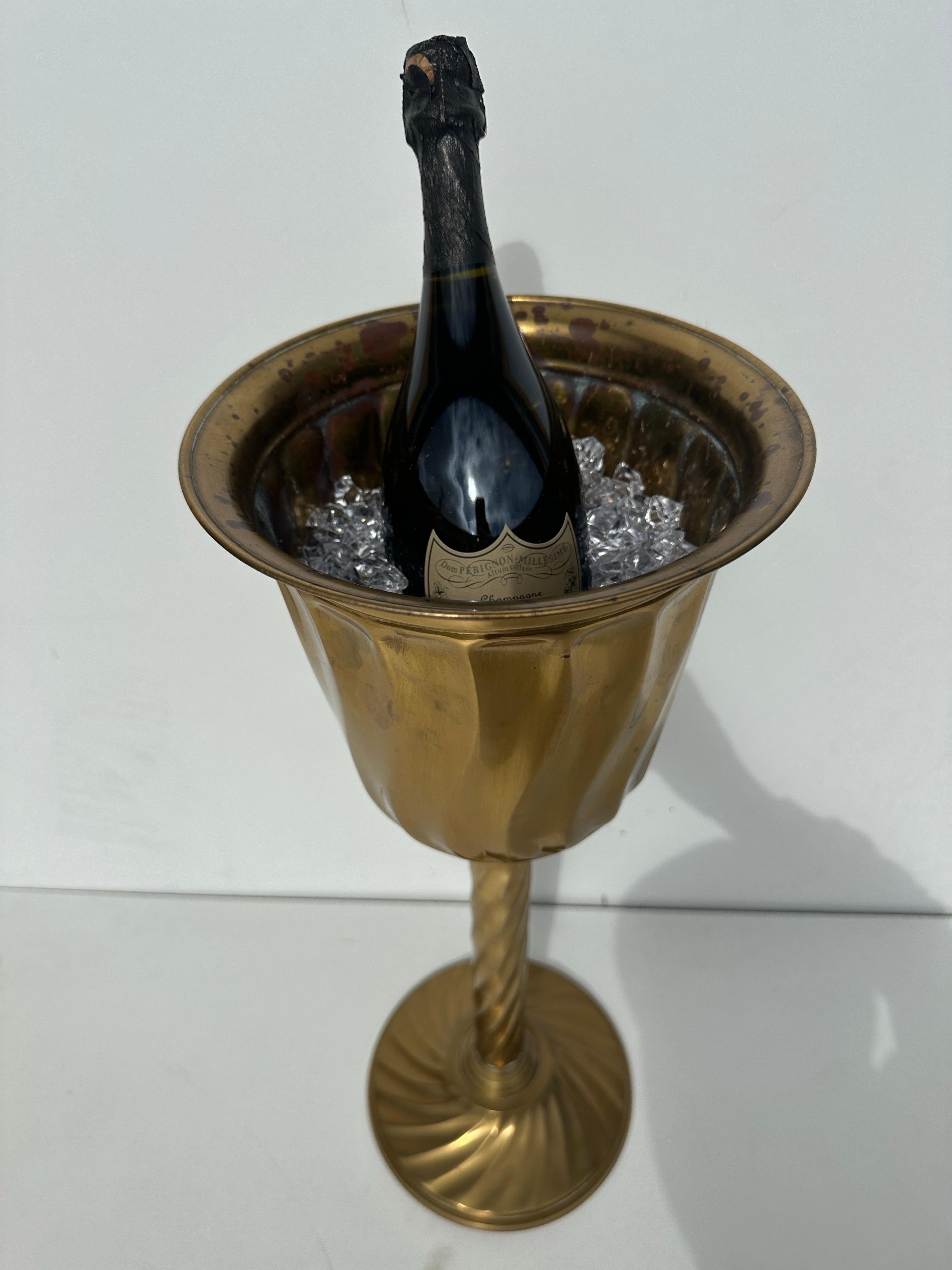 Enfriador de vino o jardinera de latón en venta 2