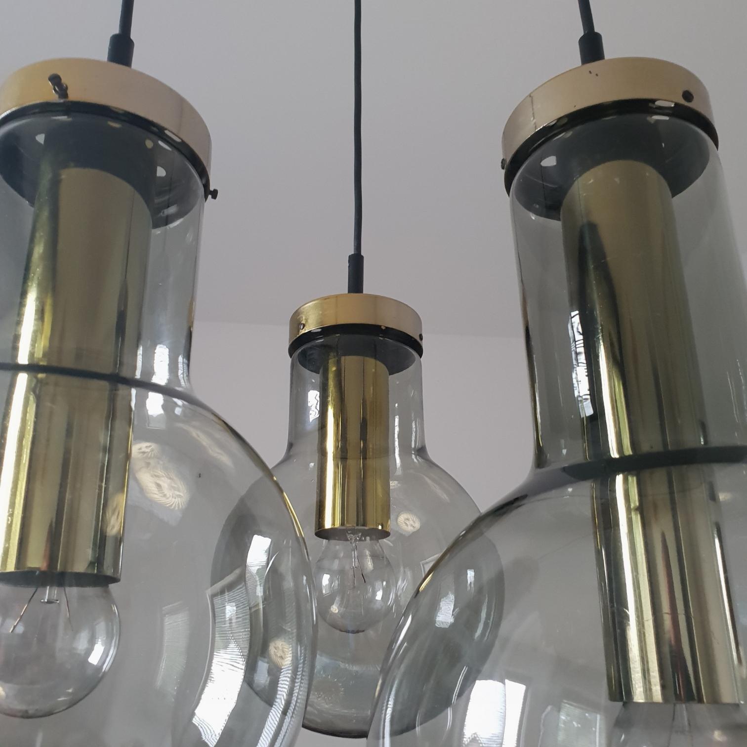 Brass with Fume Glass 'Maxi Globe' Hanging Lamp by RAAK Amsterdam 'Marked', 1965 In Good Condition For Sale In Valkenswaard, NL