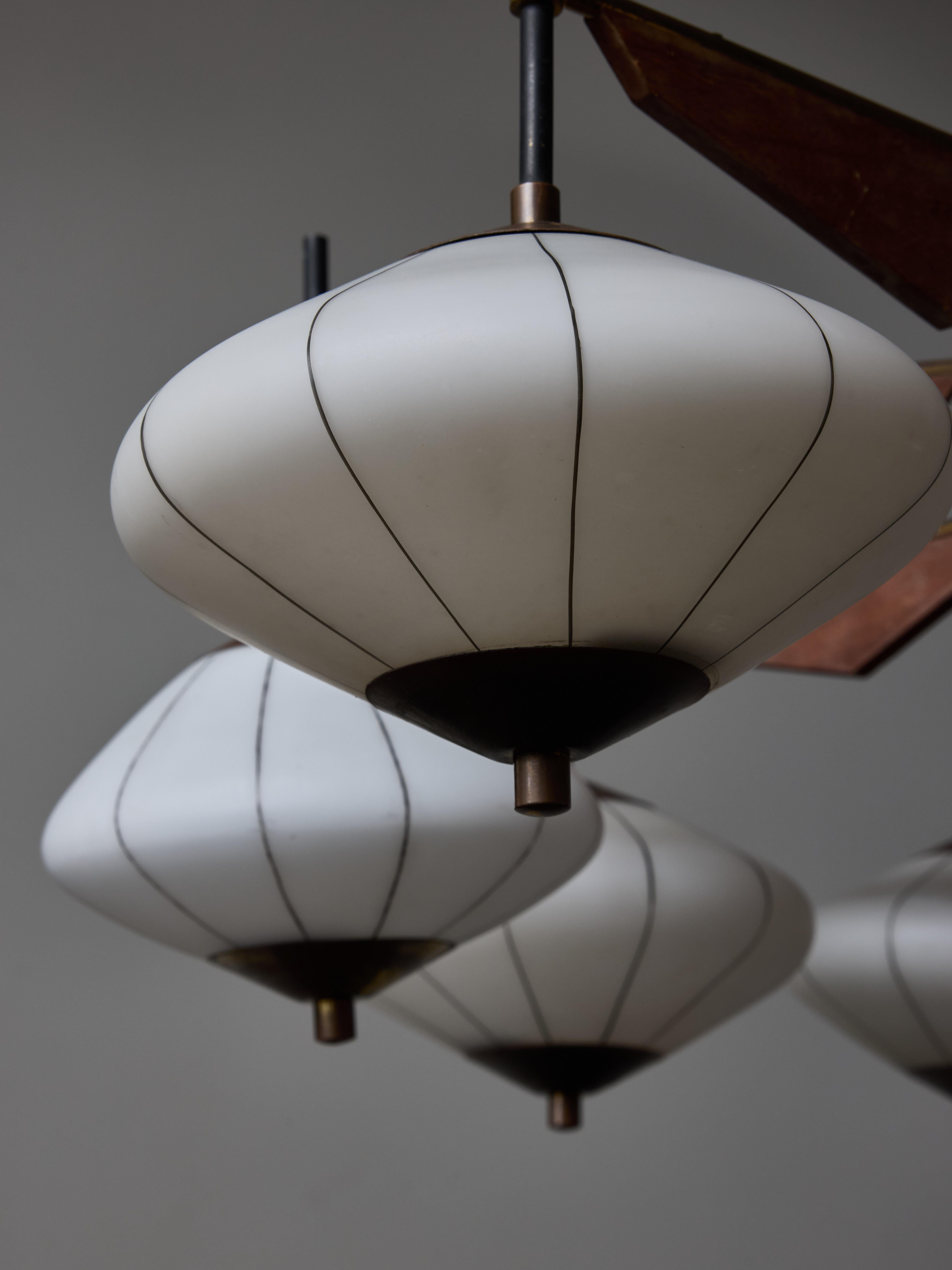 Brass, Wood and Glass Lanterns Stilnovo Chandelier In Good Condition In Saint-Ouen, IDF