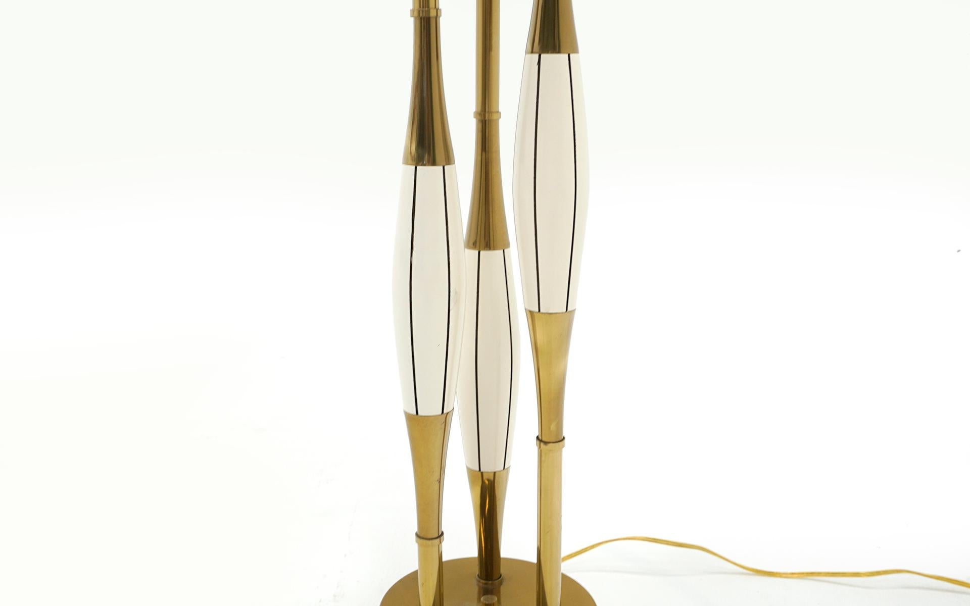 Hollywood Regency Brass & Wood Table Lamp by Stewart Ross James, White, Black Lines Original Shade For Sale