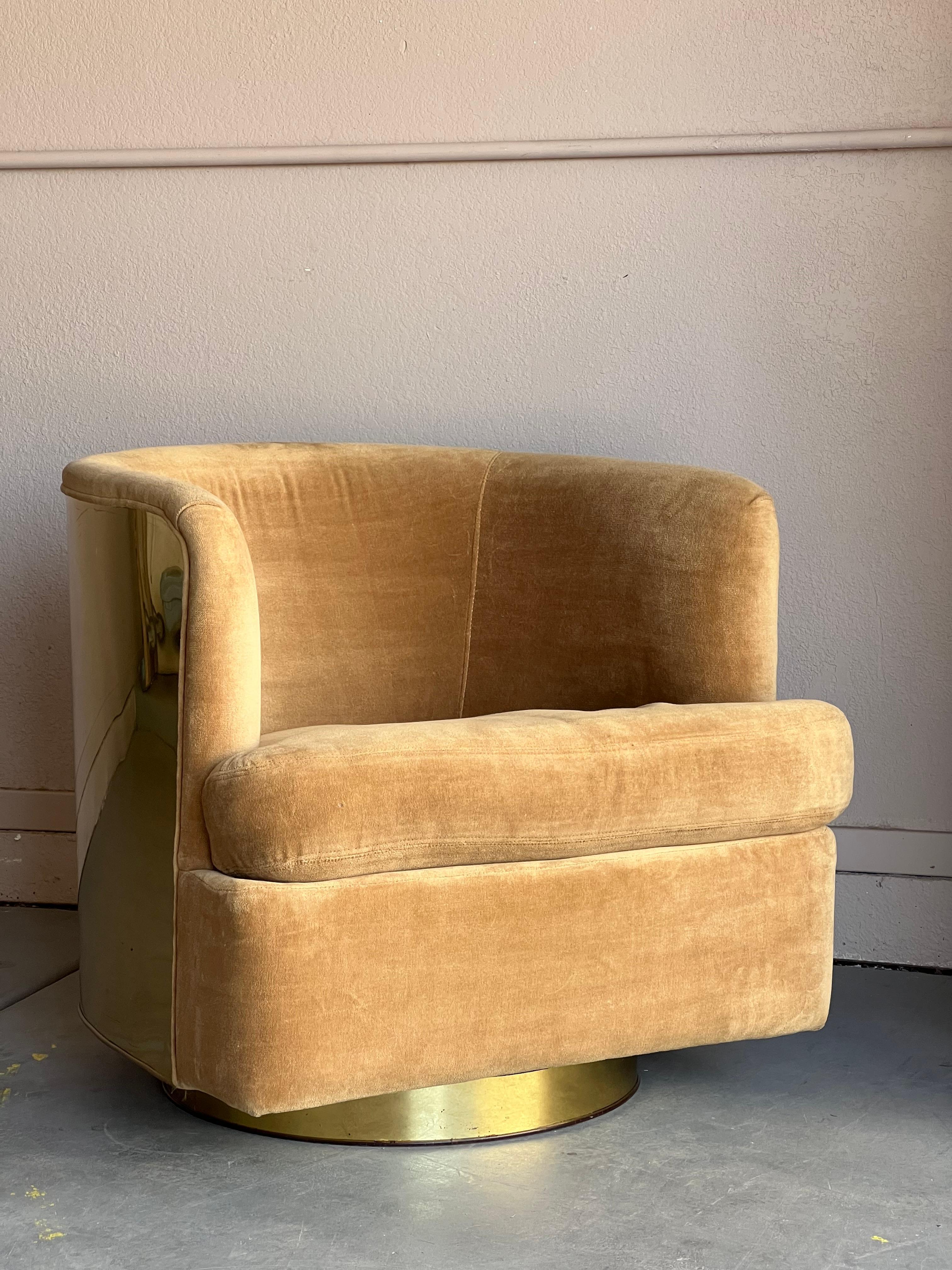 Brass Wrapped Swiveling Milo Baughman Barrel Chair In Good Condition In Glendale, AZ