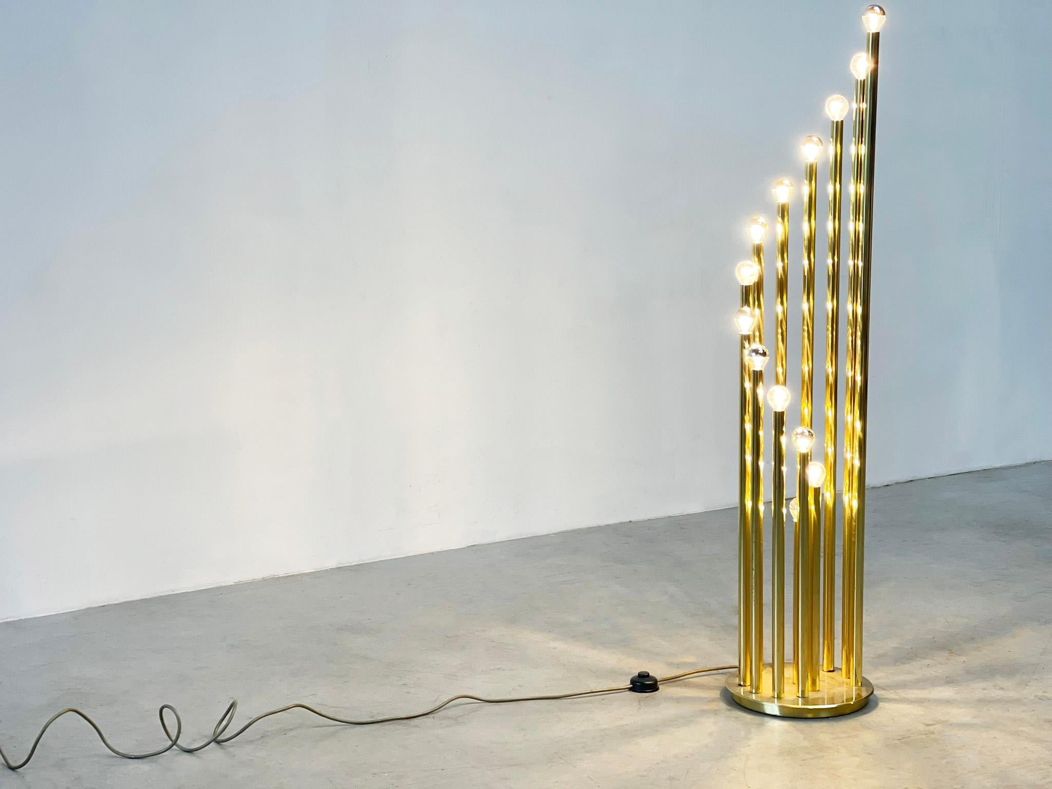 Brass xl Gaetano Sciolari floorlamp In Good Condition For Sale In Nijlen, VAN