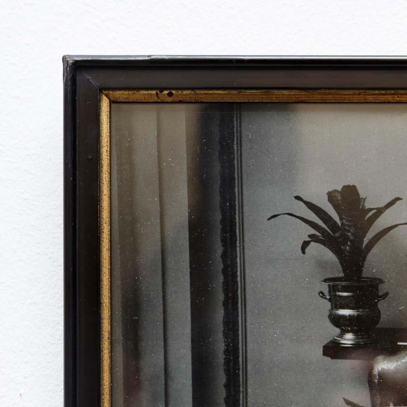 Metà XX secolo Fotografia con cornice in bianco e nero di Brassai, 1936 circa in vendita