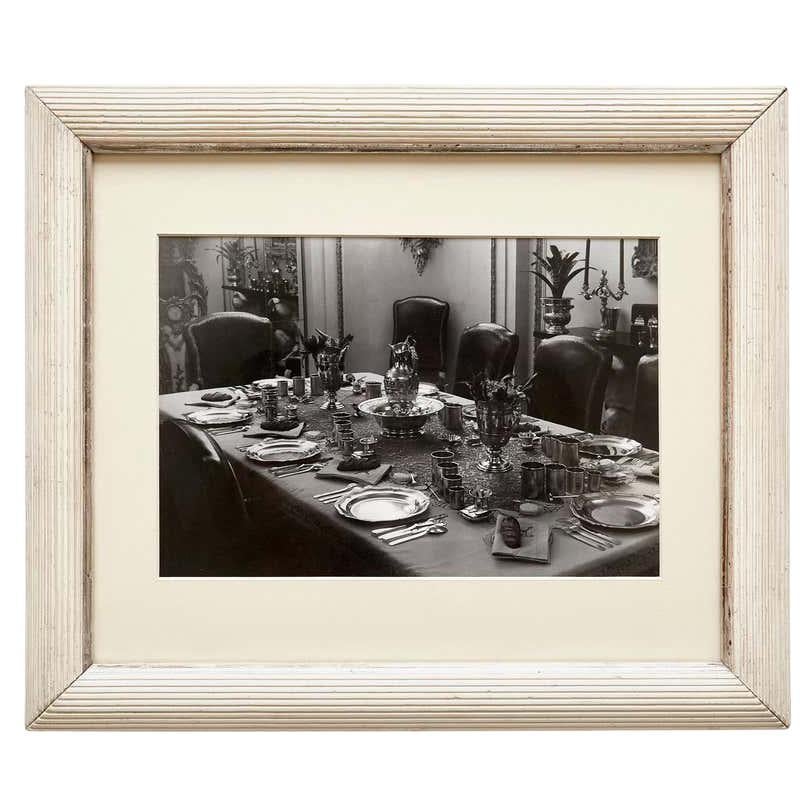 Photographie en noir et blanc d'un intérieur de Brassai, vers 1936