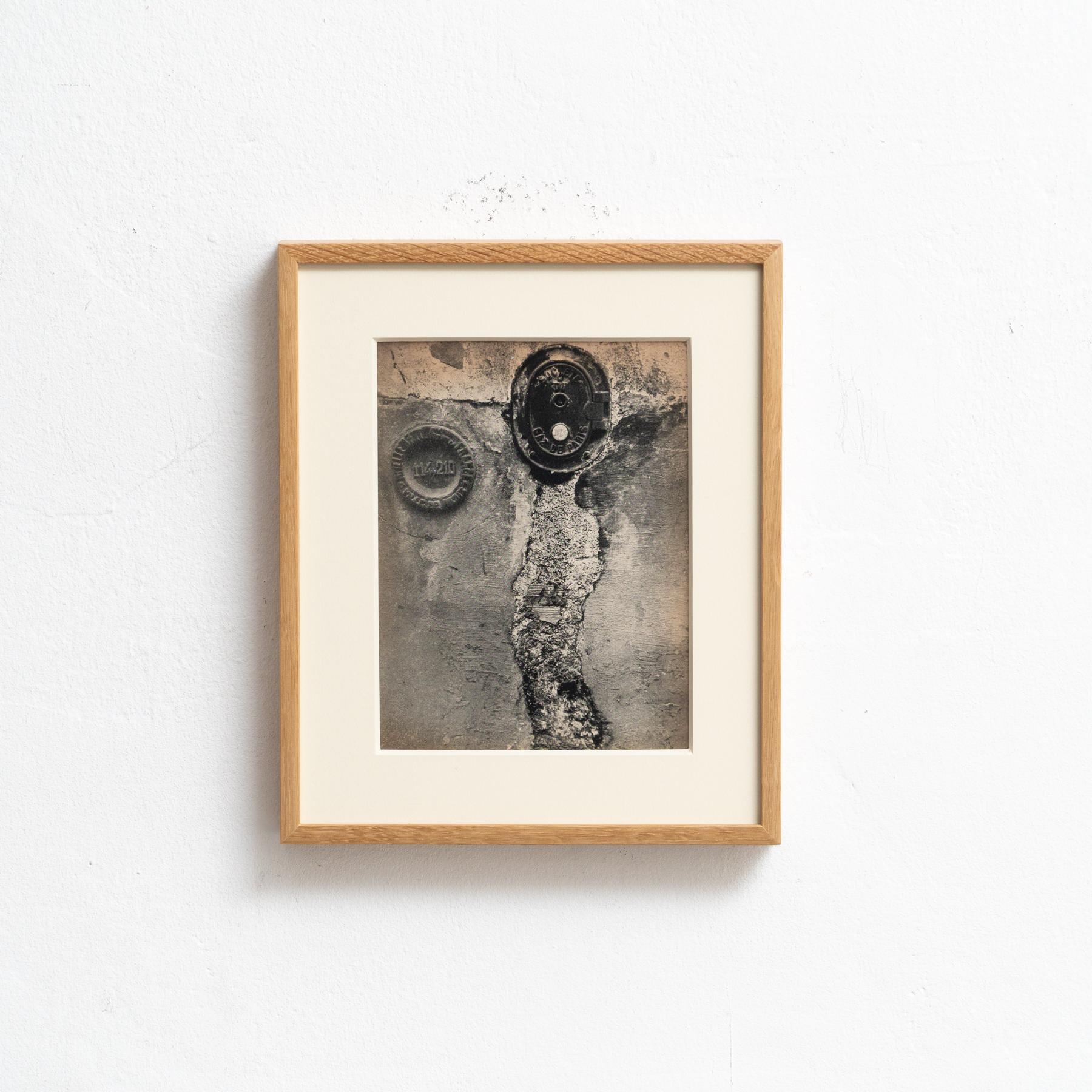 Brassai Framed Heliogravure Photography (1949) - Black and White

Artist: Brassai
Type: Framed heliogravure photograph
Color: Black and white
Dimensions: H 29.5 x W 24.5 x D 3.5 cm
Source: 'Anthologie de La Poesie Naturelle,' edited by K éditeur,