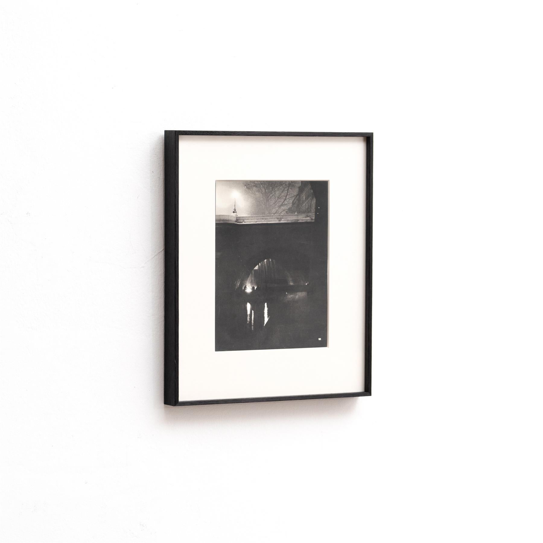 Mid-Century Modern Photographie encadrée en noir et blanc de Brassai, circa 1930 en vente