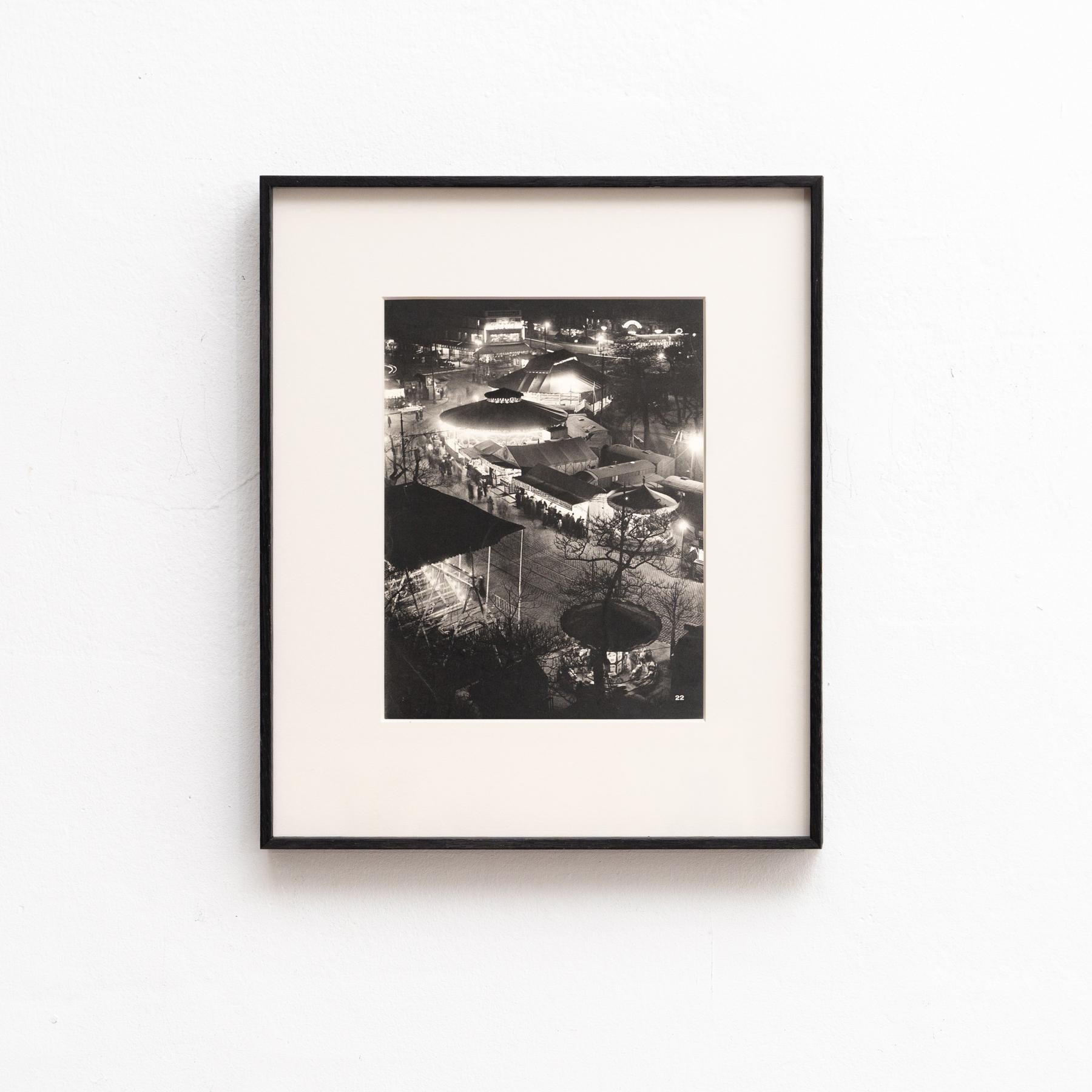 Brassai Urban Seltene schwarz-weiße gerahmte Heliogravüre, um 1930 (Französisch) im Angebot