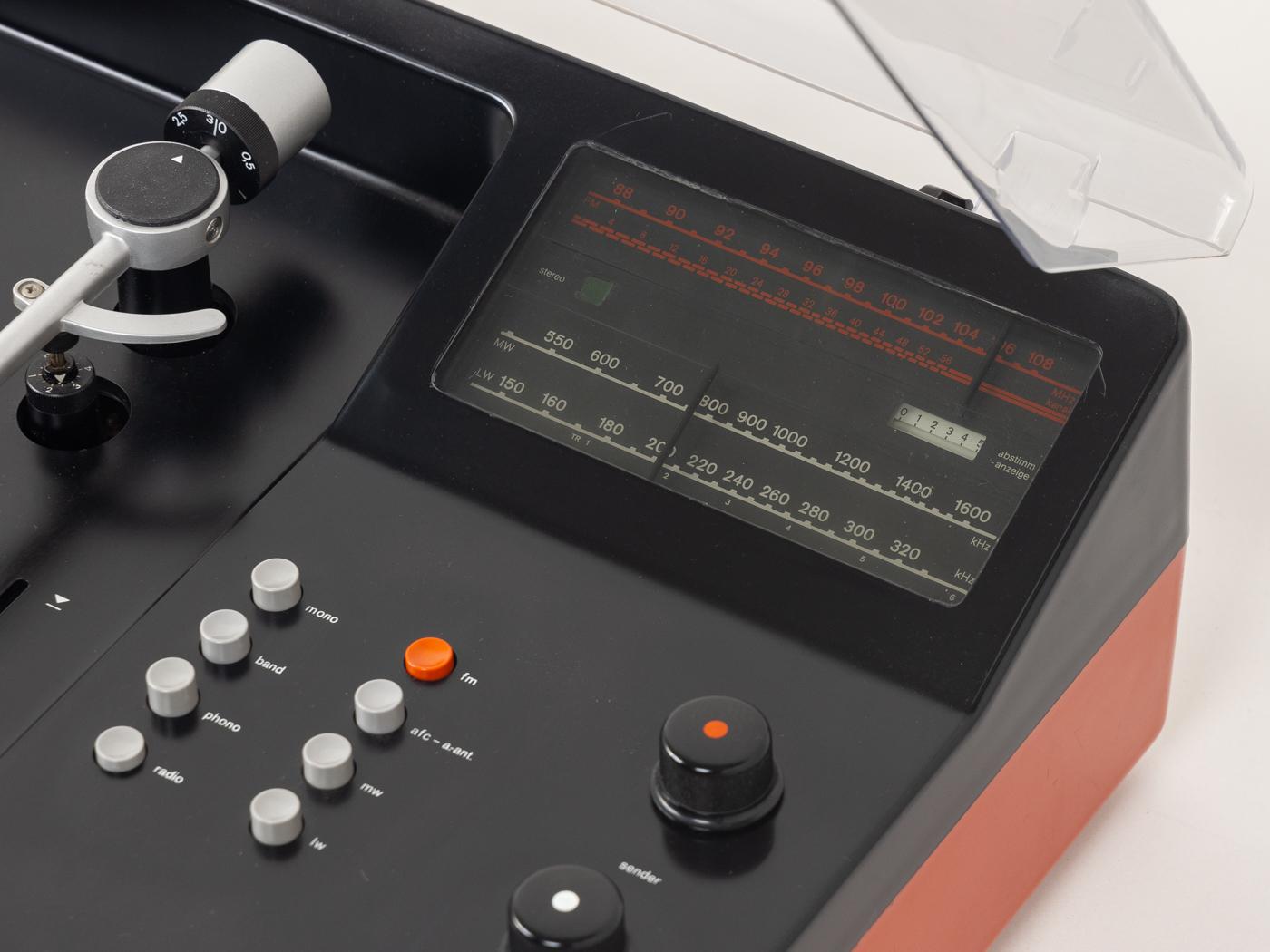 BRAUN Cockpit 250 audio system, Dieter Rams 4