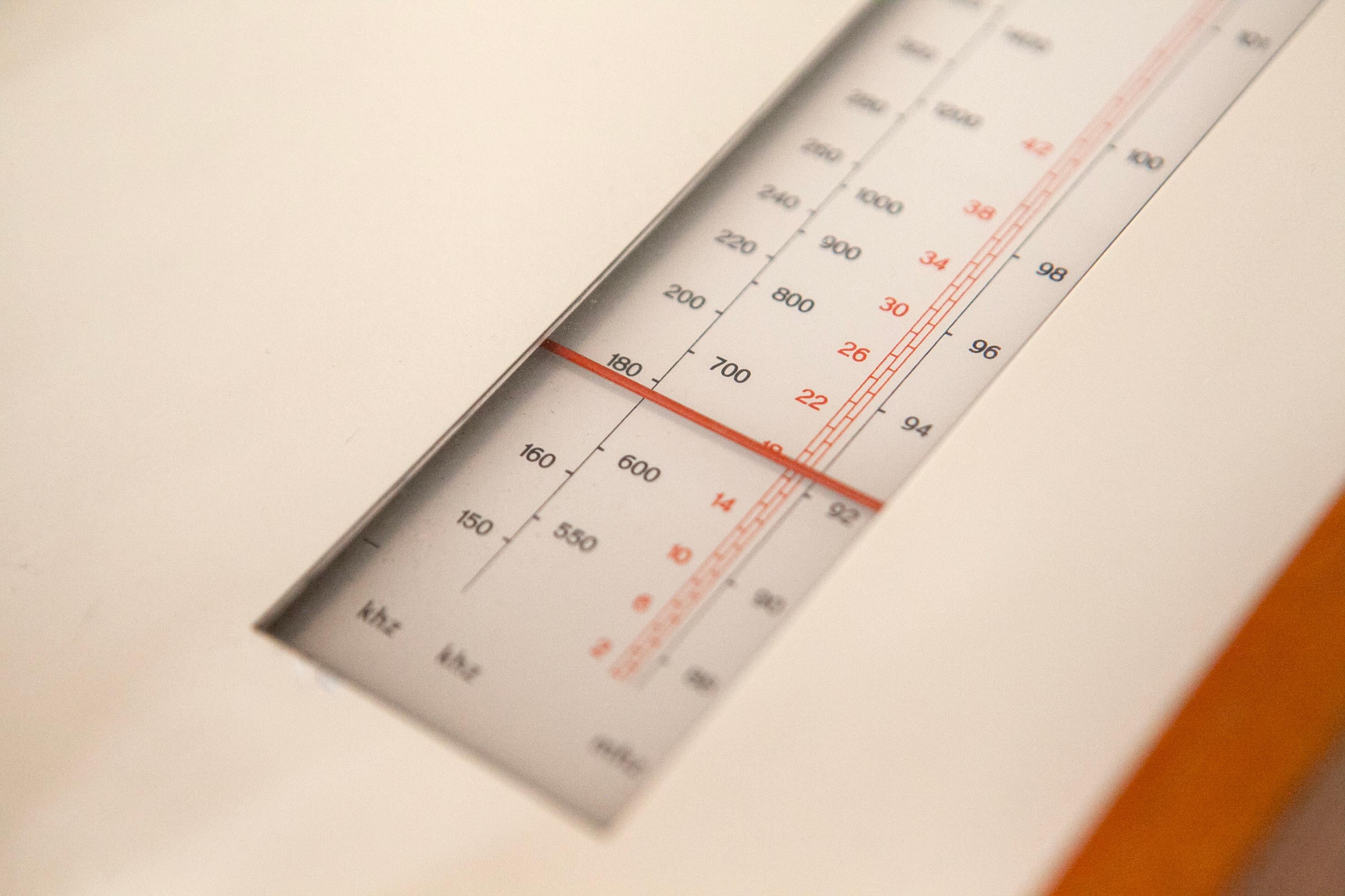 Braun SK 61 Phonosuper Radiogram by Dieter Rams & Hans Gugelot, Germany, c. 1962 For Sale 11