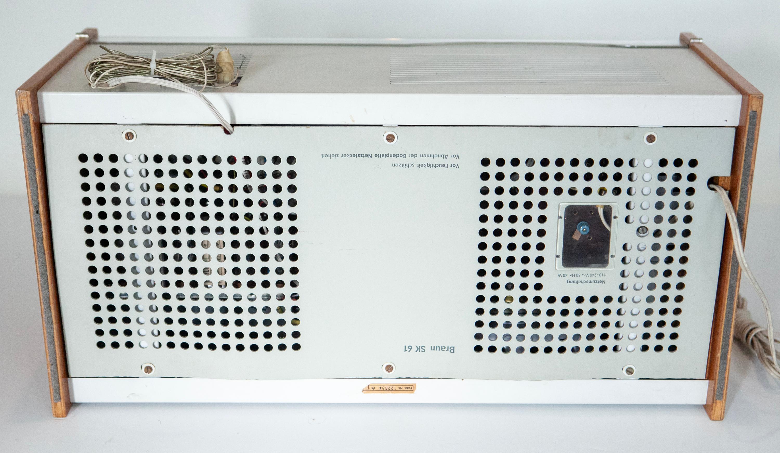 Braun SK 61 Phonosuper Radiogram by Dieter Rams & Hans Gugelot, Germany, c. 1962 For Sale 13