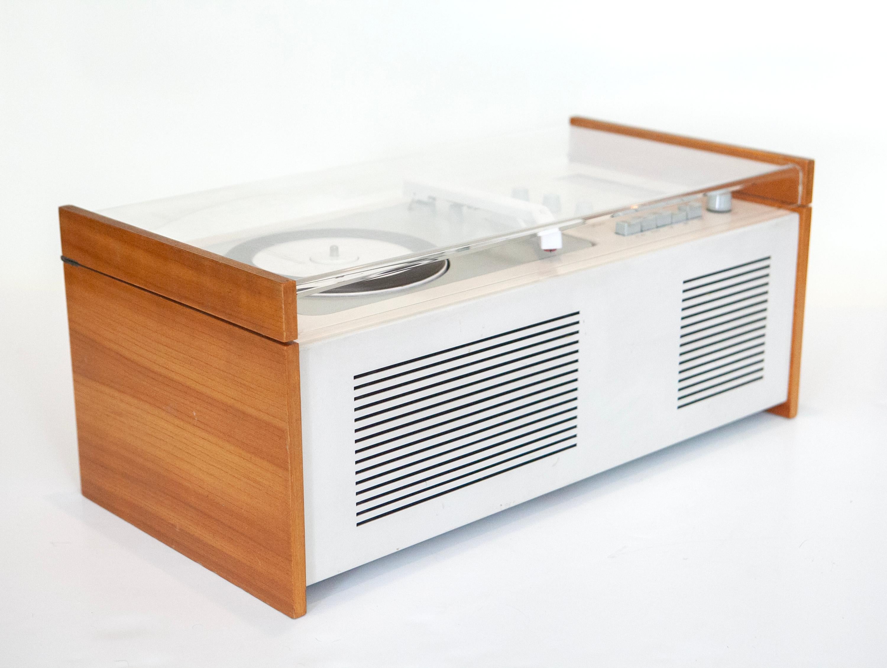 Braun SK 61 Phonosuper Radiogram by Dieter Rams & Hans Gugelot, Germany, c. 1962 For Sale 1