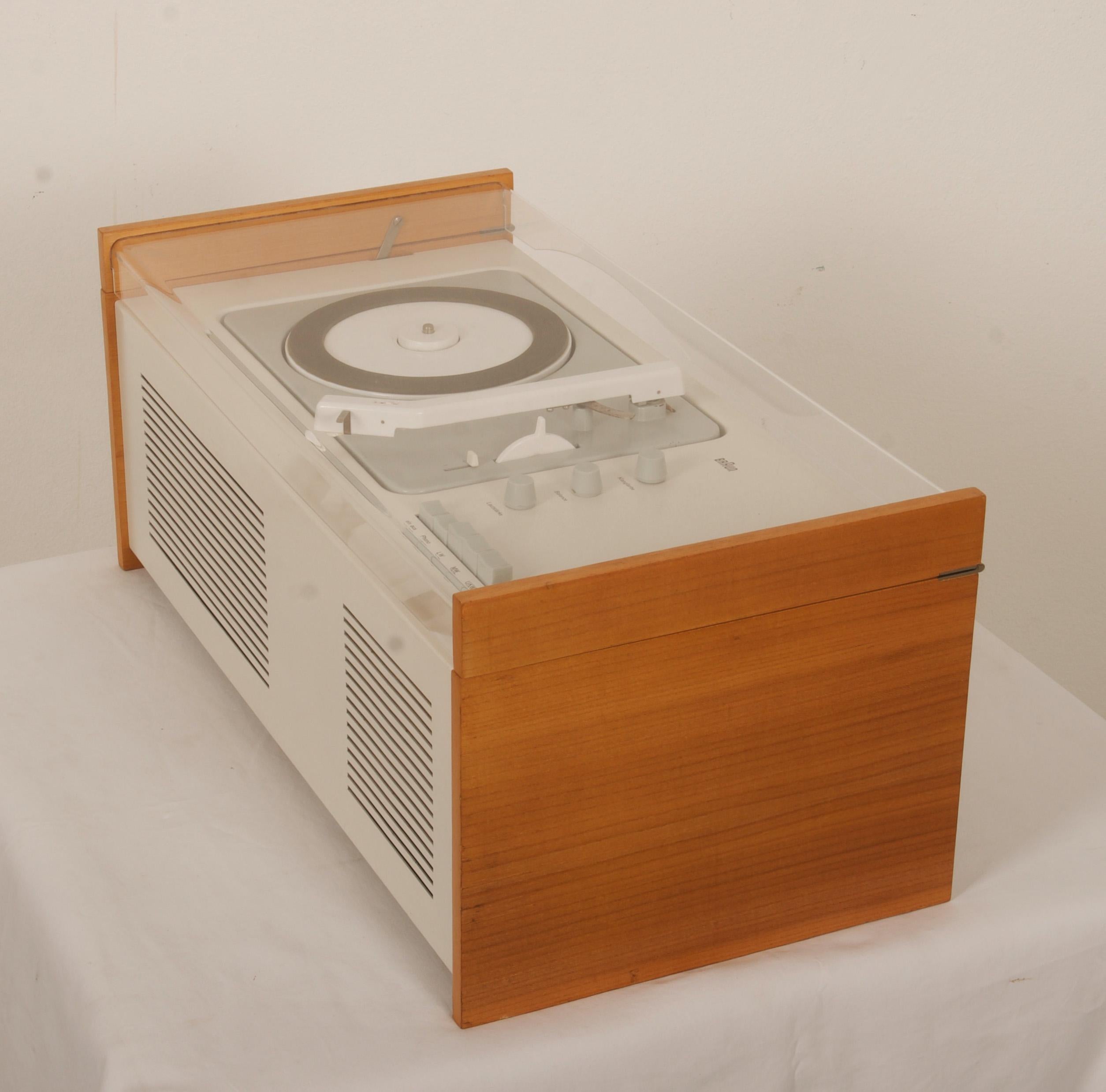 Braun SK 61, Plattenspieler von Hans Hugelot und Dieter Rams (Mitte des 20. Jahrhunderts) im Angebot