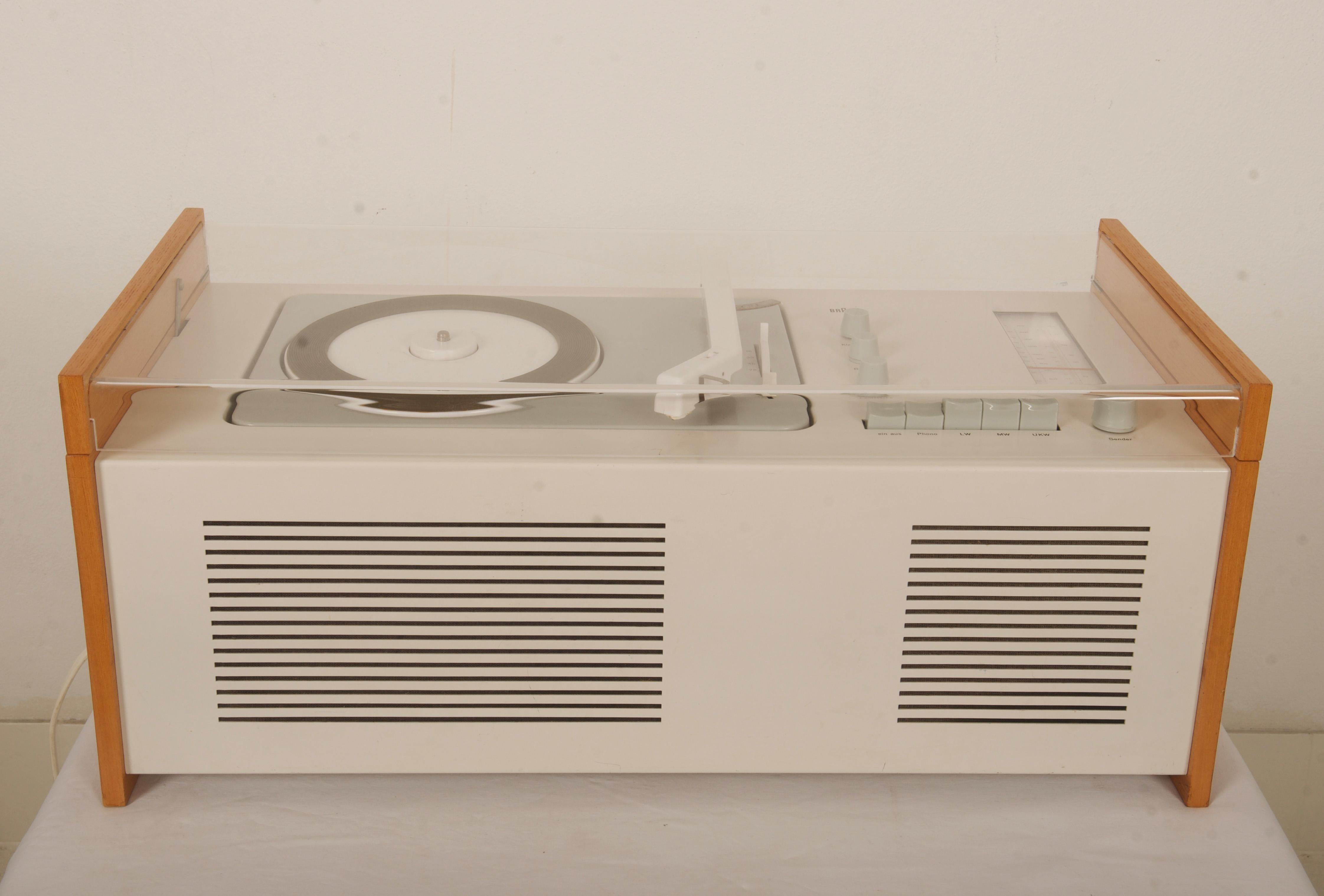 Braun SK 61, Plattenspieler von Hans Hugelot und Dieter Rams (Gemalt) im Angebot