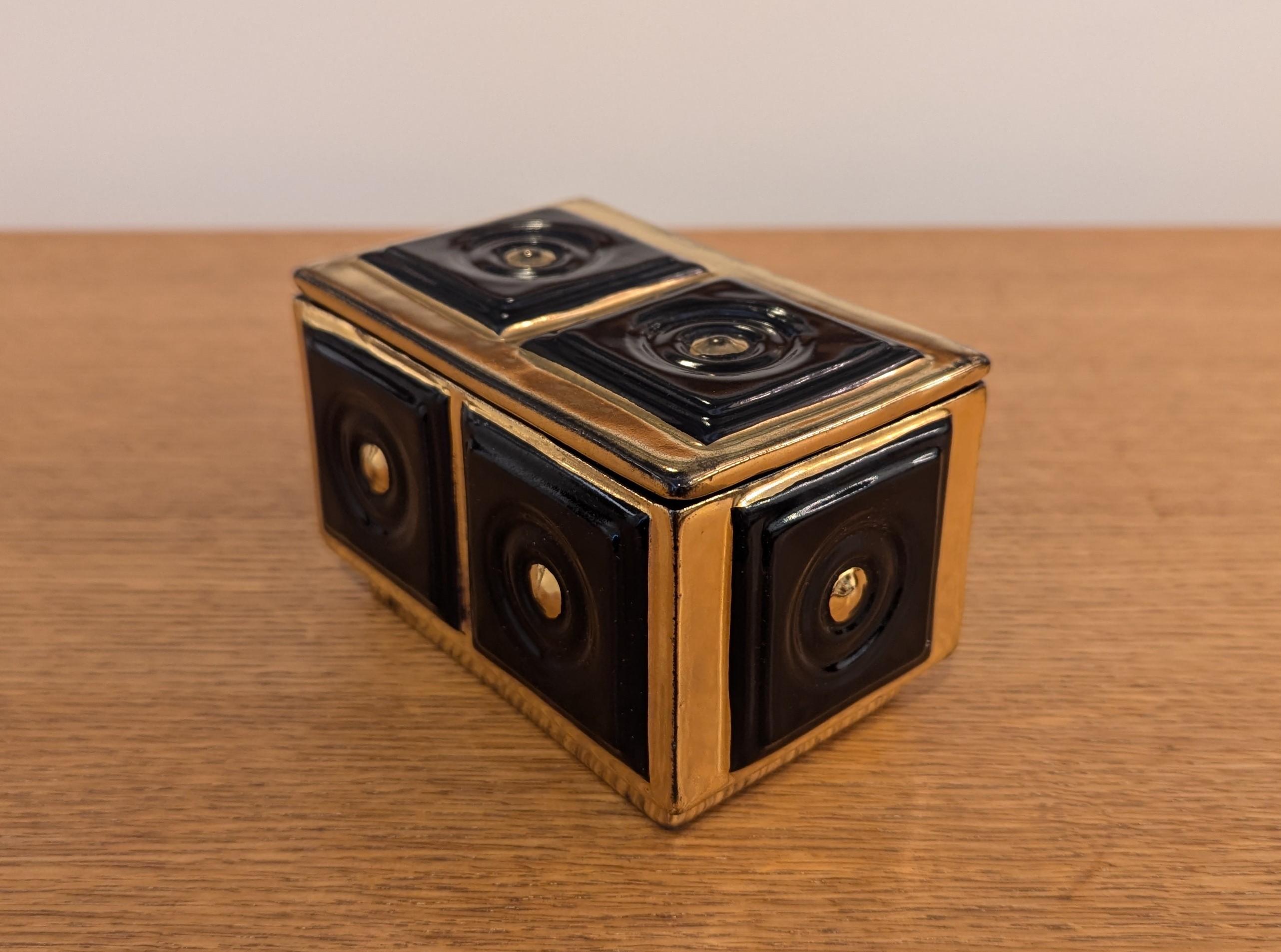 Caja de cerámica Brayton Mid Century en Bueno estado para la venta en New York, NY