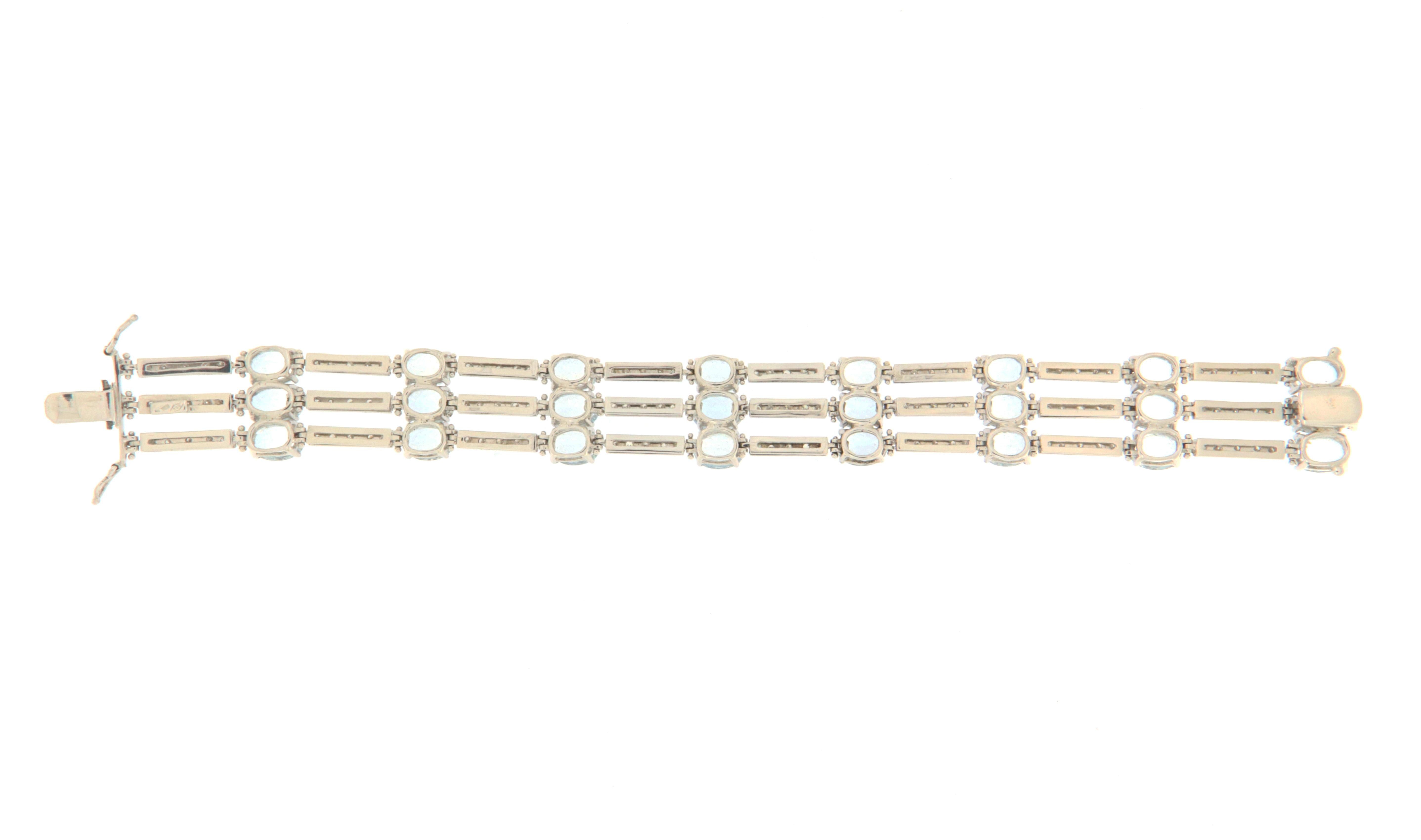 Brilliant Cut Brazilian Aquamarine 18 Karat White Gold Diamonds Cuff Bracelet For Sale