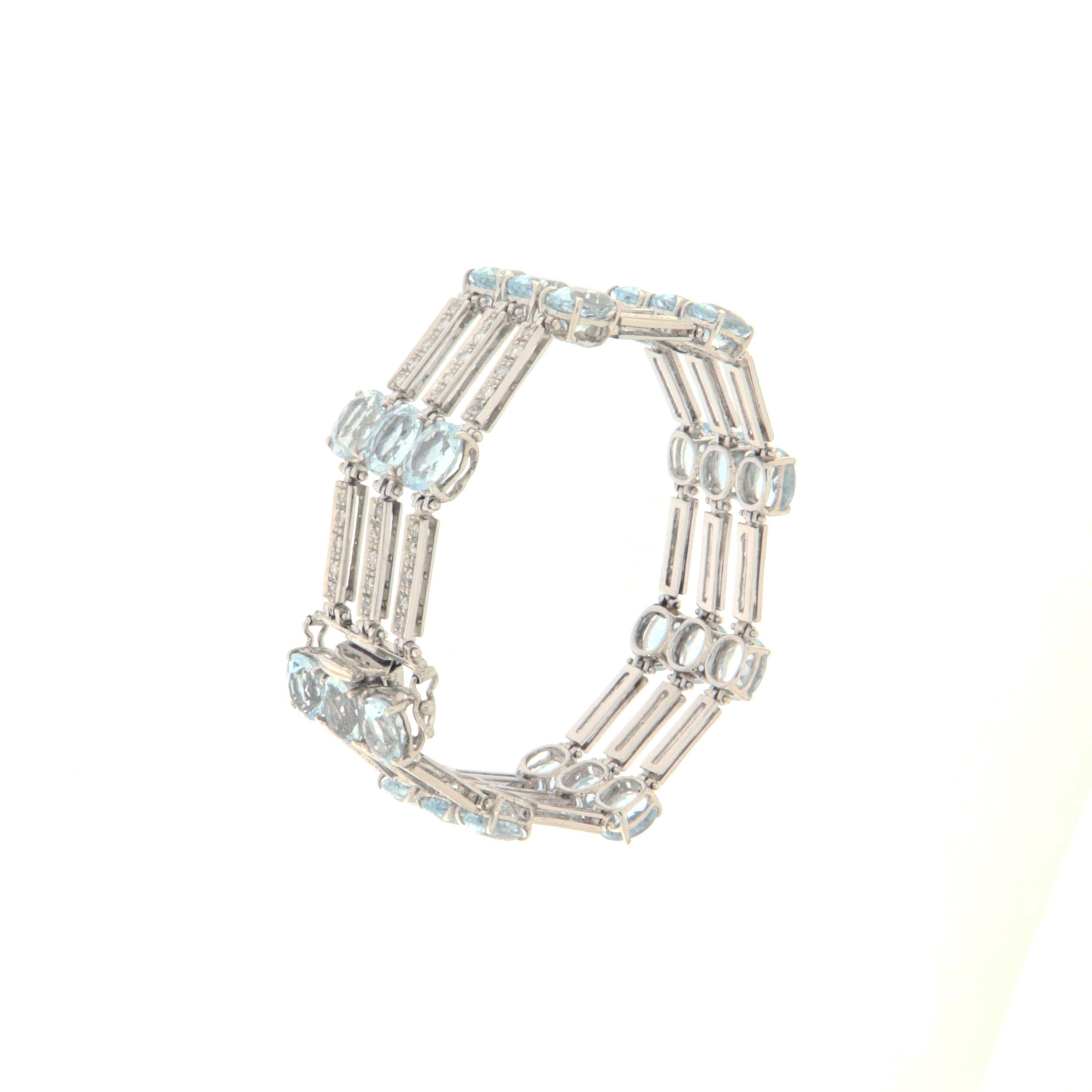 Brazilian Aquamarine 18 Karat White Gold Diamonds Cuff Bracelet In New Condition For Sale In Marcianise, IT