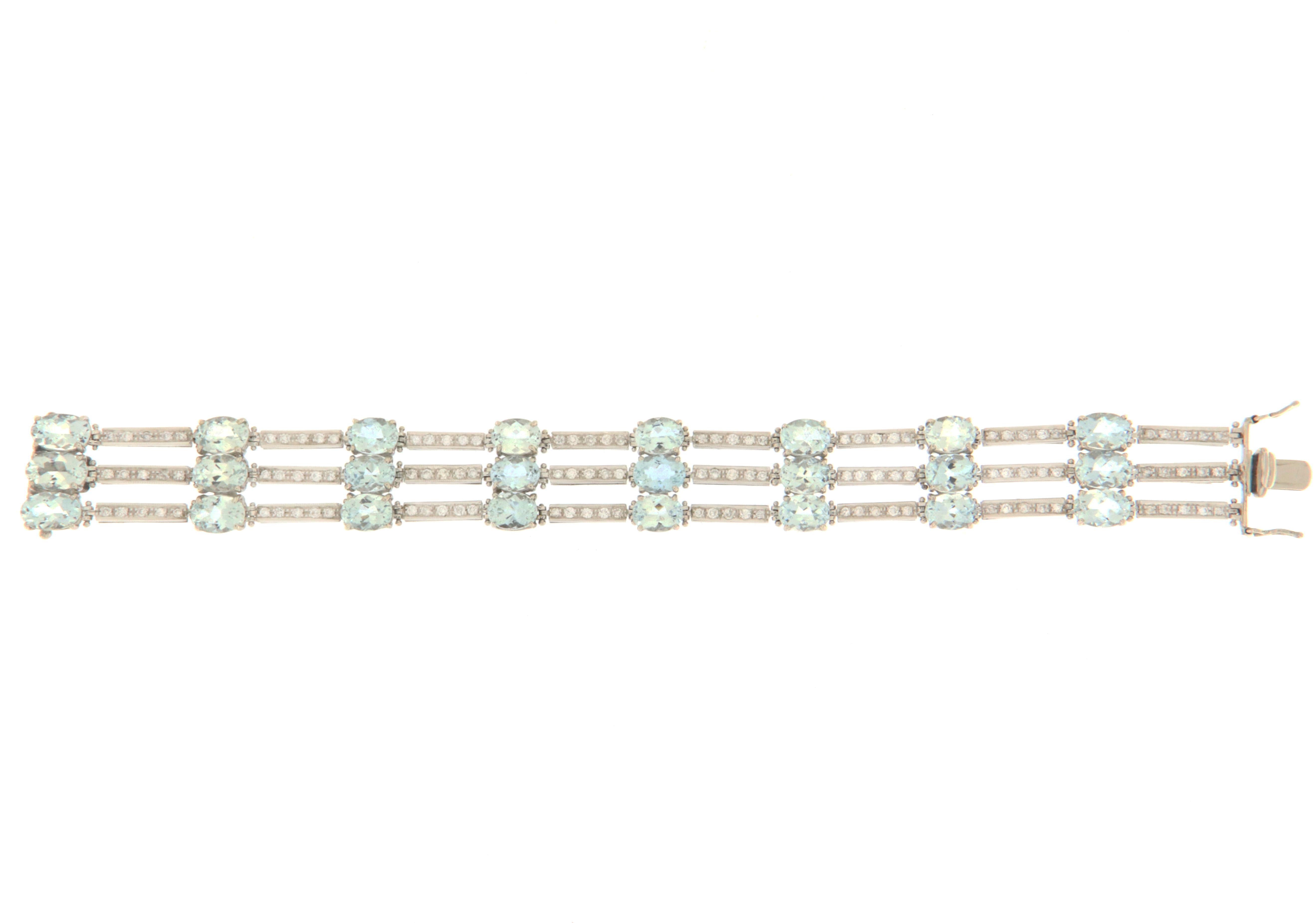 Women's Brazilian Aquamarine 18 Karat White Gold Diamonds Cuff Bracelet For Sale