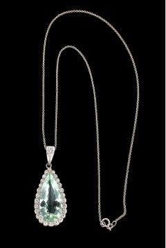 Brazilian Aquamarine 18 Karat White Gold Diamonds Pendant Necklace