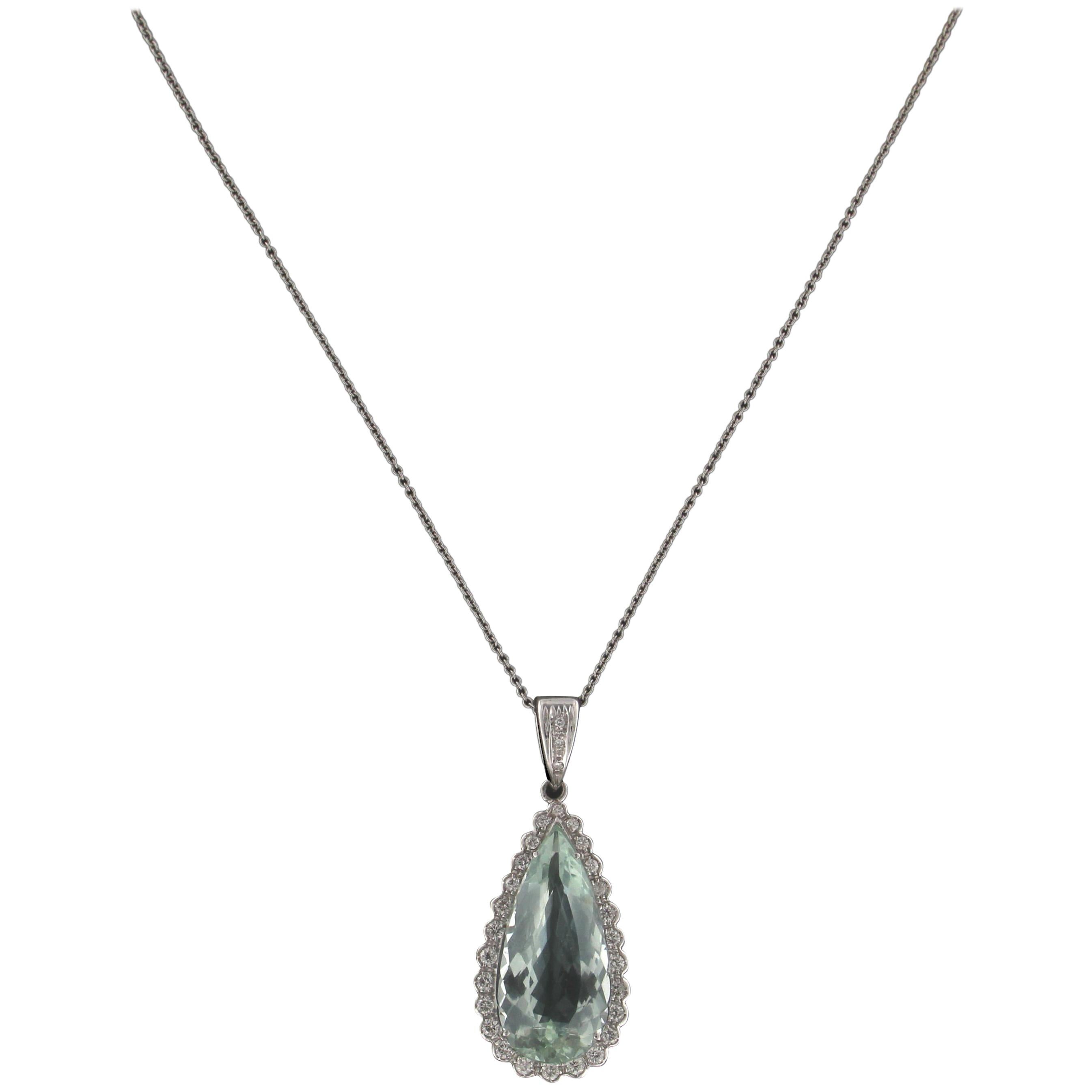 Collar Colgante Aguamarina Brasileña Oro Blanco 18 Kilates Diamantes