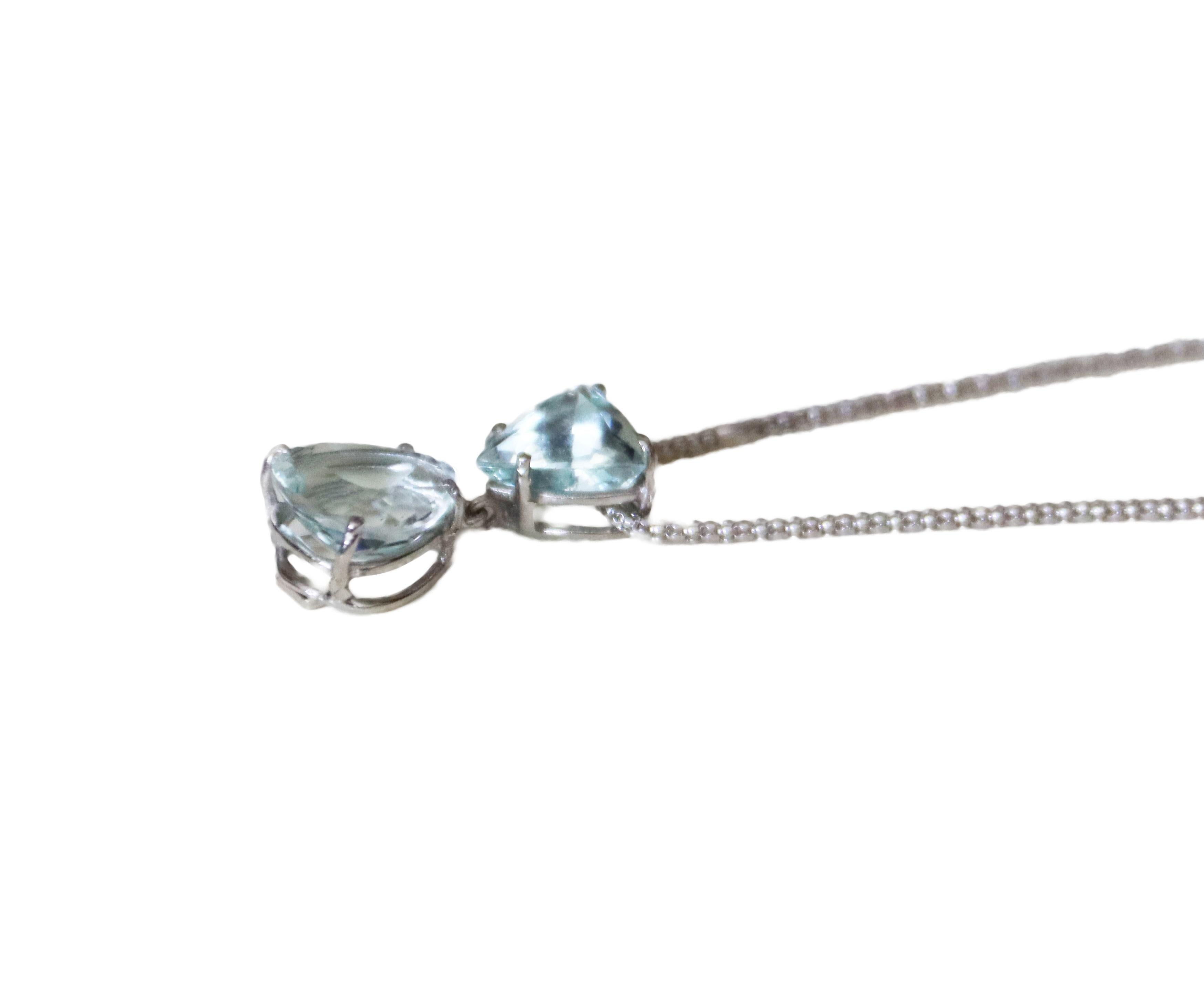 Collana con goccia in oro bianco 18 Kt con acquamarina brasiliana In condizioni Nuovo in vendita a Marcianise, IT