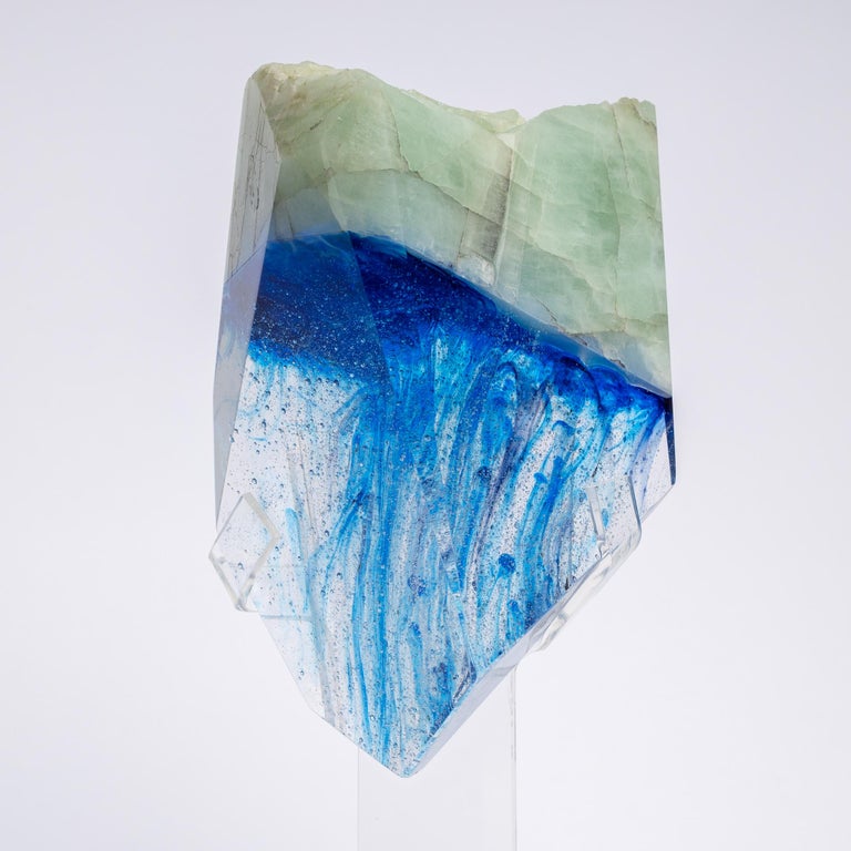 Brazilian Aquamarine and Blue Shade Organic Shape Glass Fusion Sculpture In New Condition For Sale In Polanco, CDMX