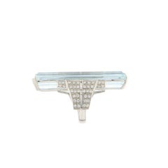 Cocktailring aus 18 Karat Weißgold mit brasilianischem Aquamarin und Diamanten