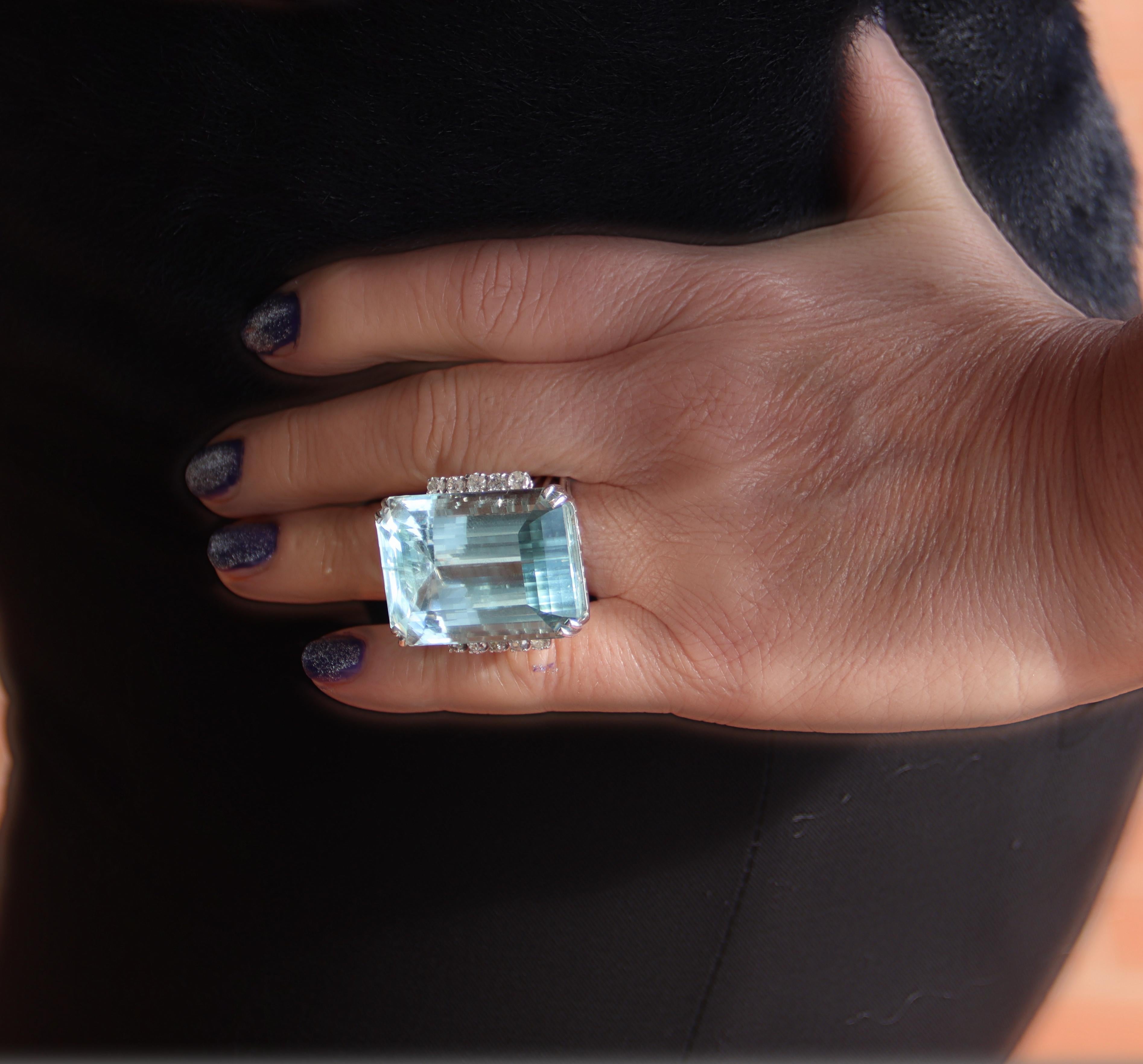 Brazilian Aquamarine Diamonds 18 Karat White Gold Cocktail Ring For Sale 2