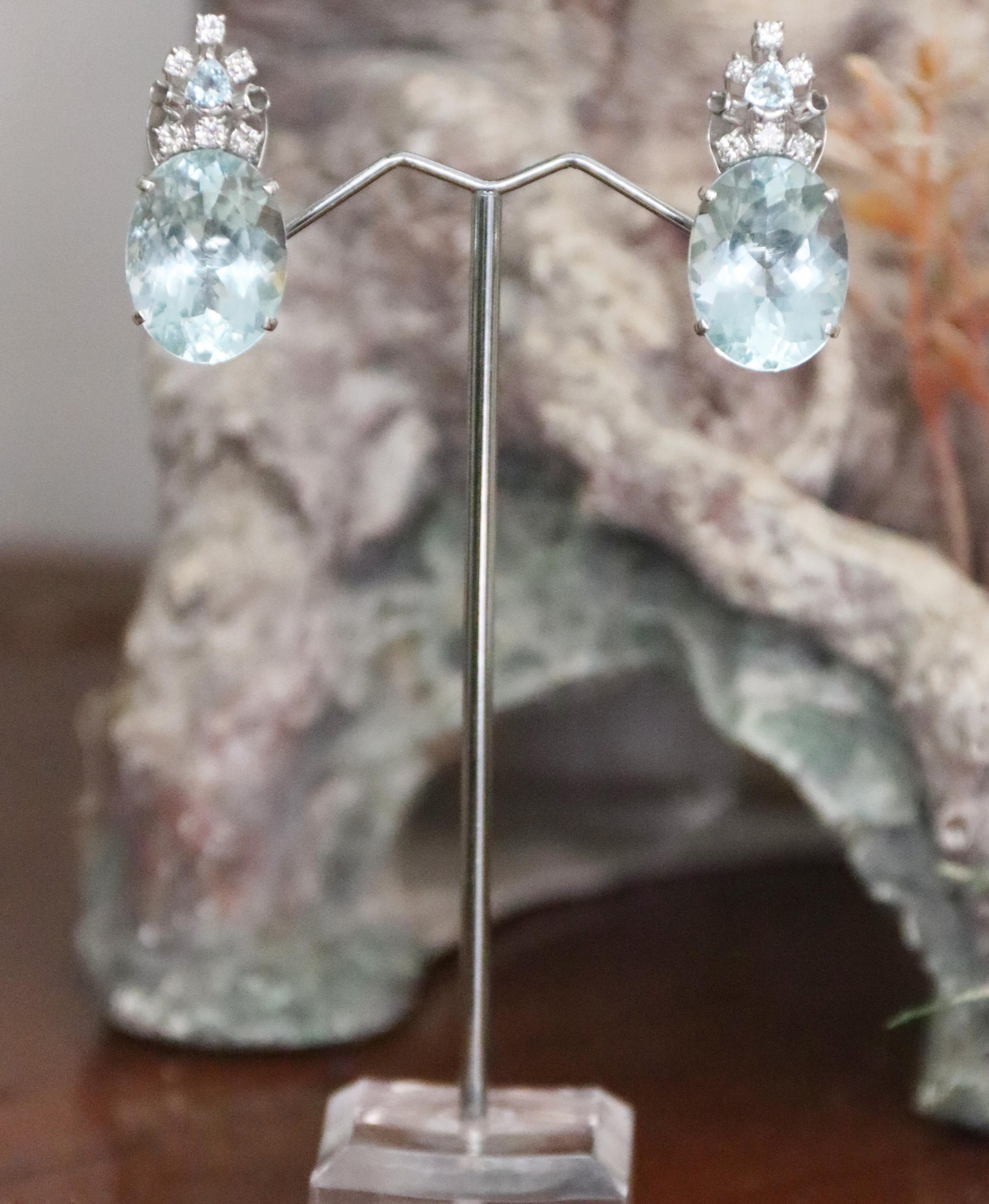 Brazilian Aquamarine Diamonds 18 Karat White Gold Stud Earrings For Sale 4