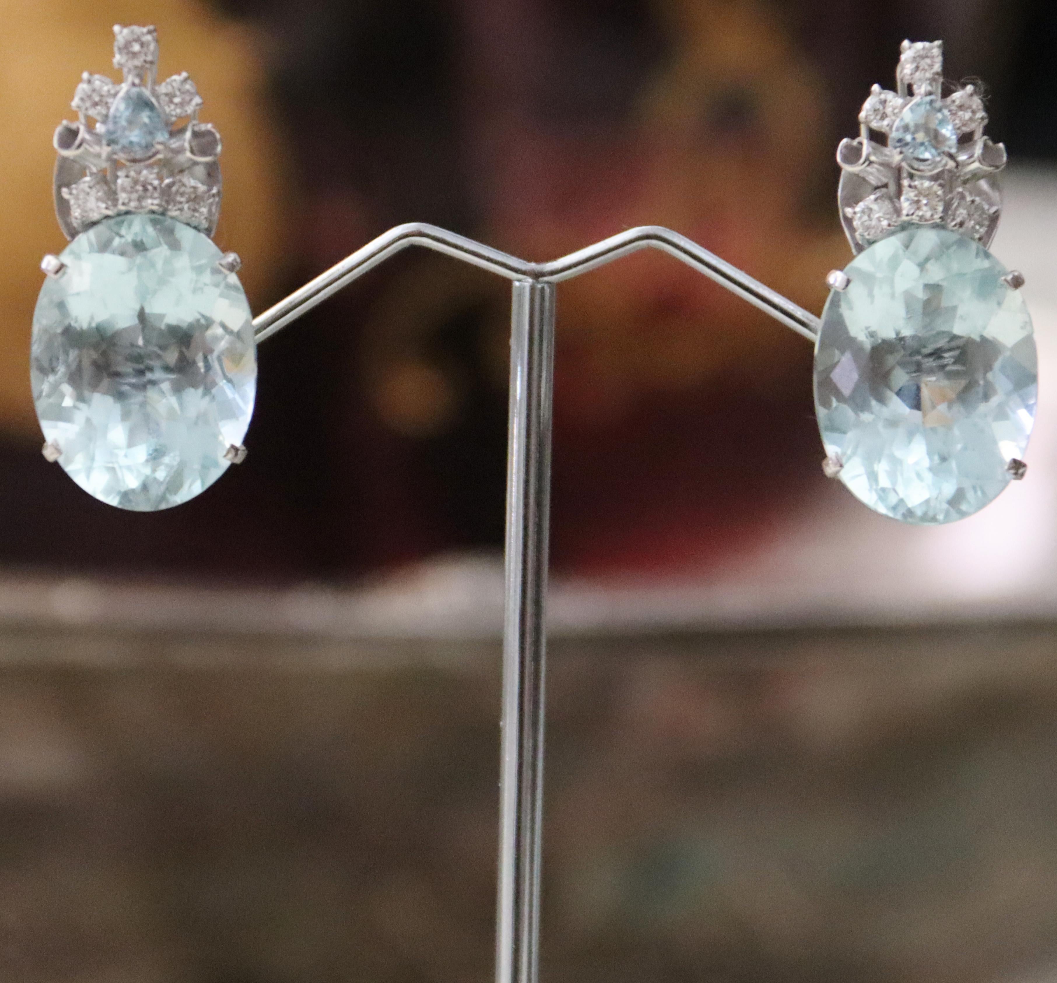 Brazilian Aquamarine Diamonds 18 Karat White Gold Stud Earrings For Sale 5