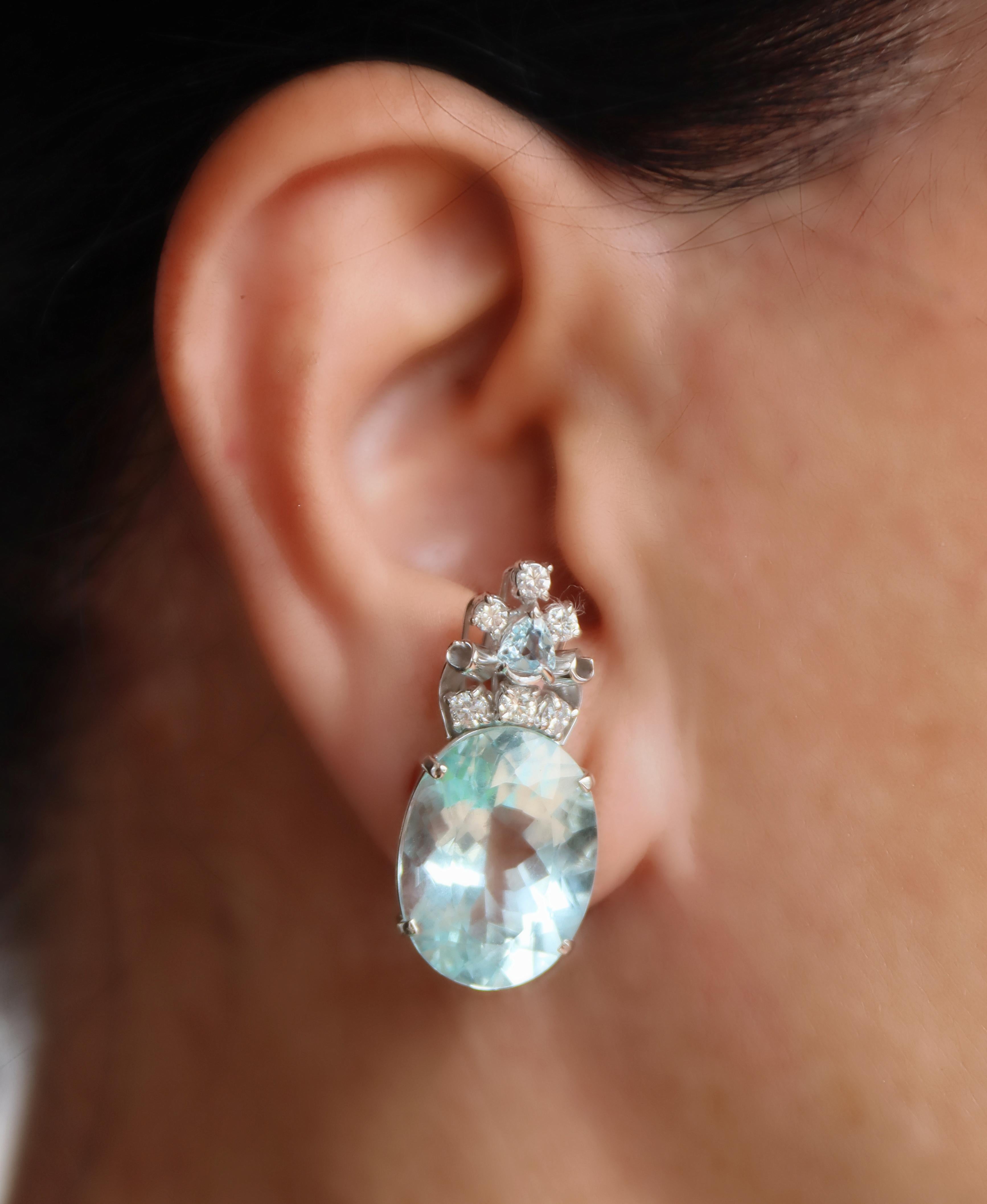 Women's Brazilian Aquamarine Diamonds 18 Karat White Gold Stud Earrings For Sale