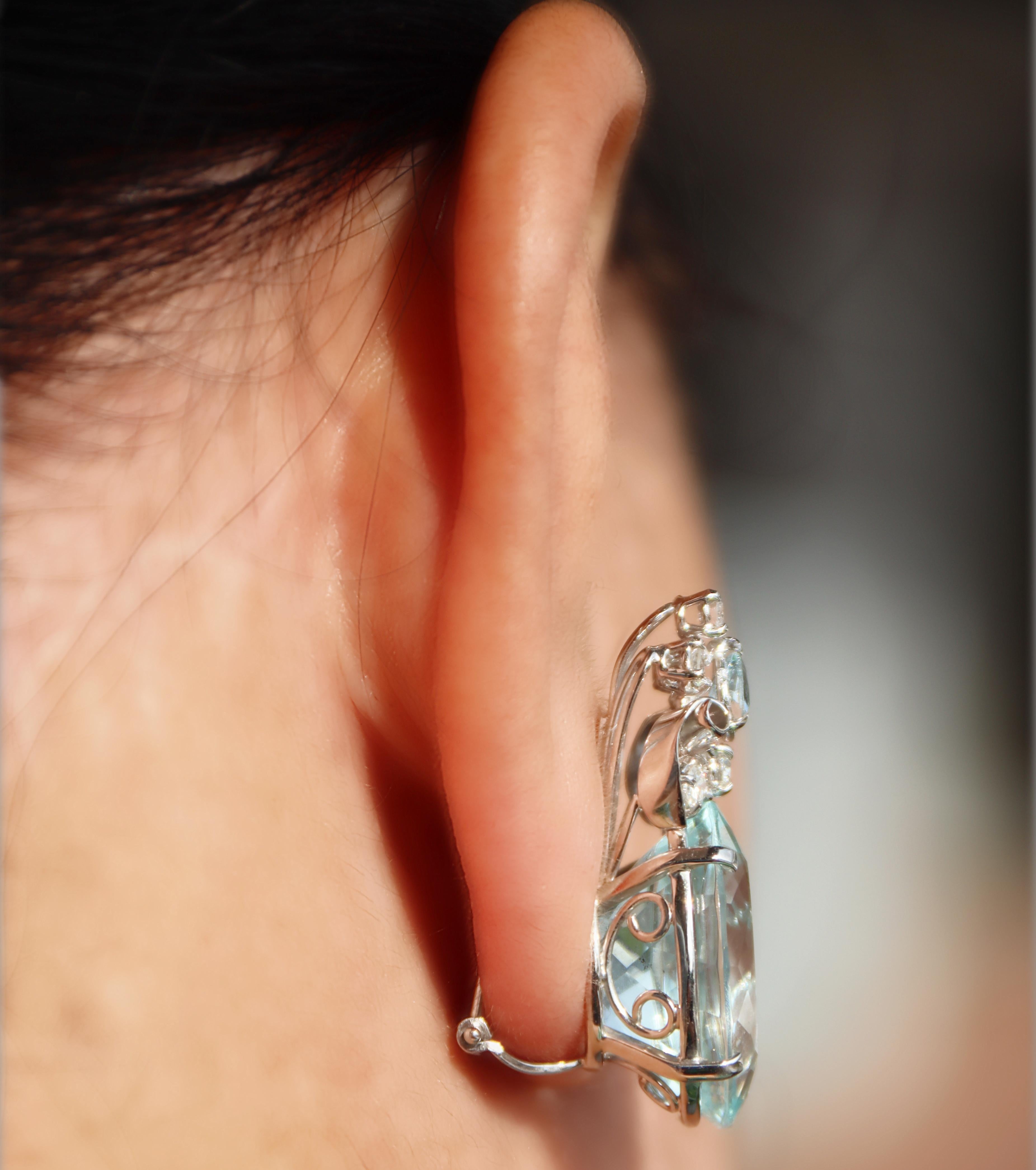 Brazilian Aquamarine Diamonds 18 Karat White Gold Stud Earrings For Sale 2