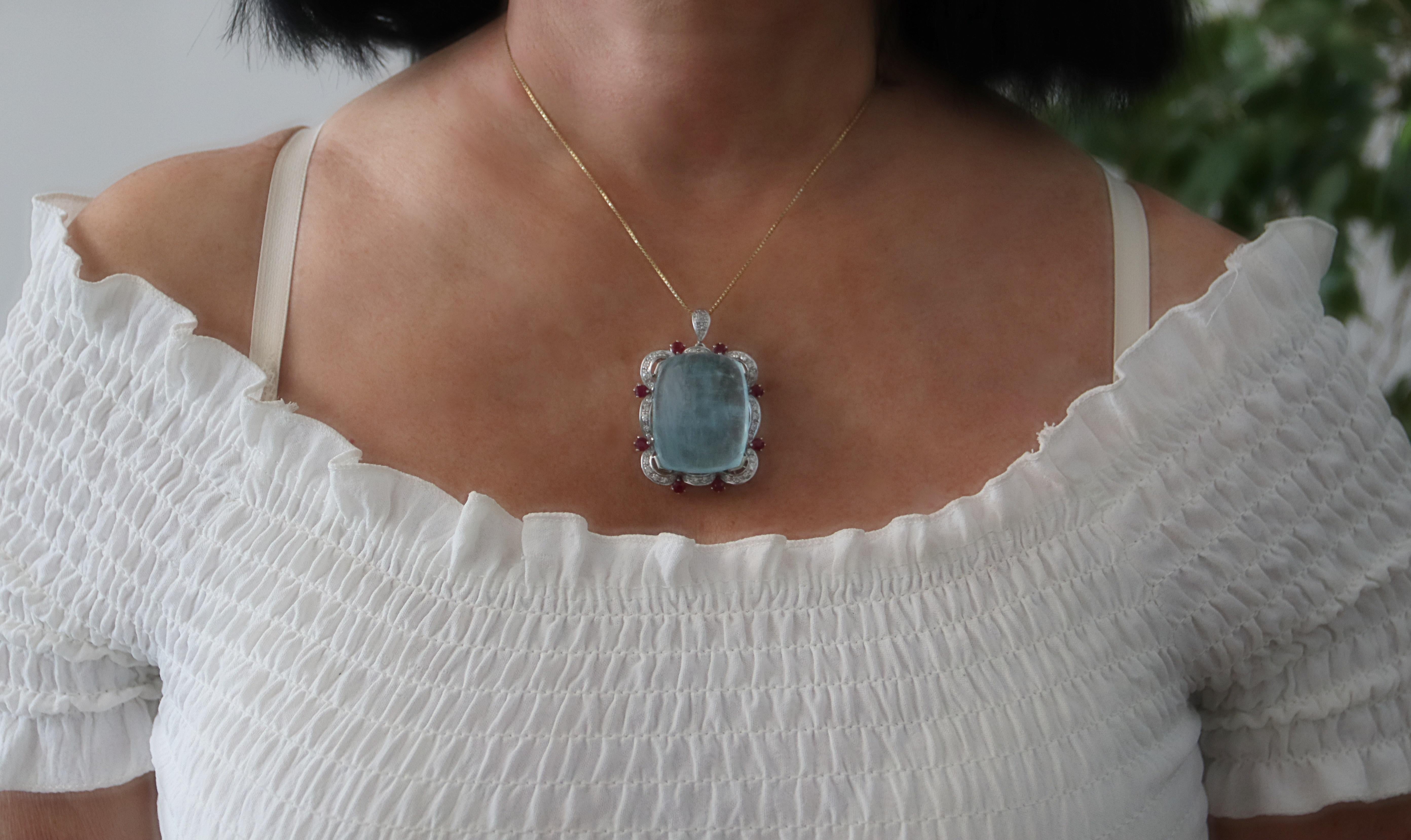 Collier pendentif en or blanc 18 carats aigue-marine brésilienne diamants rubis Pour femmes en vente