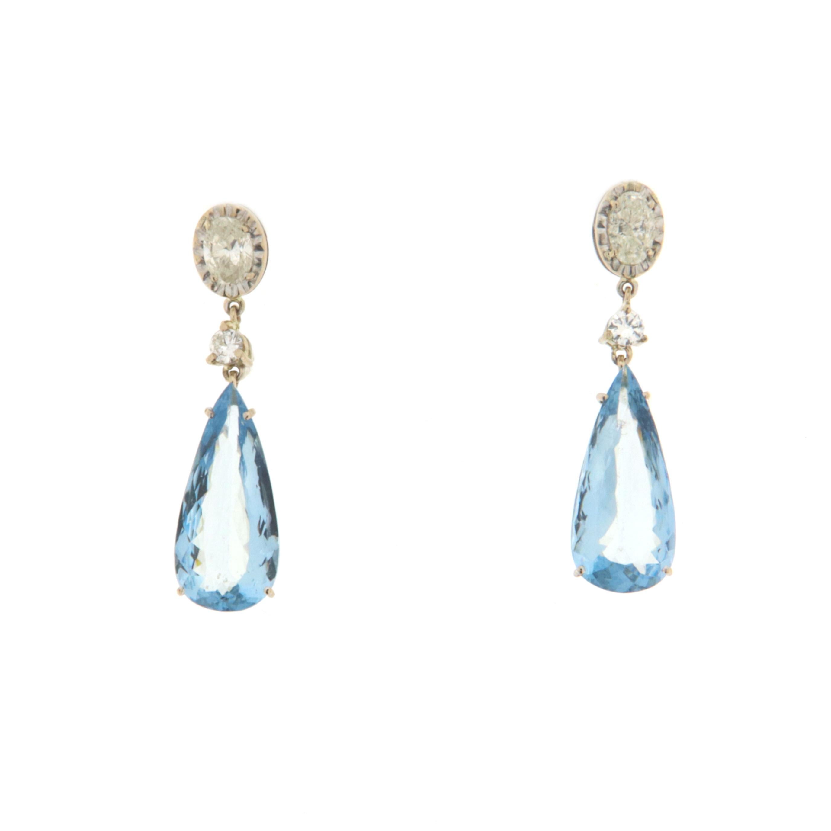 Contemporary Brazilian Aquamarine Diamonds White Gold 18 Karat Drop Earring For Sale