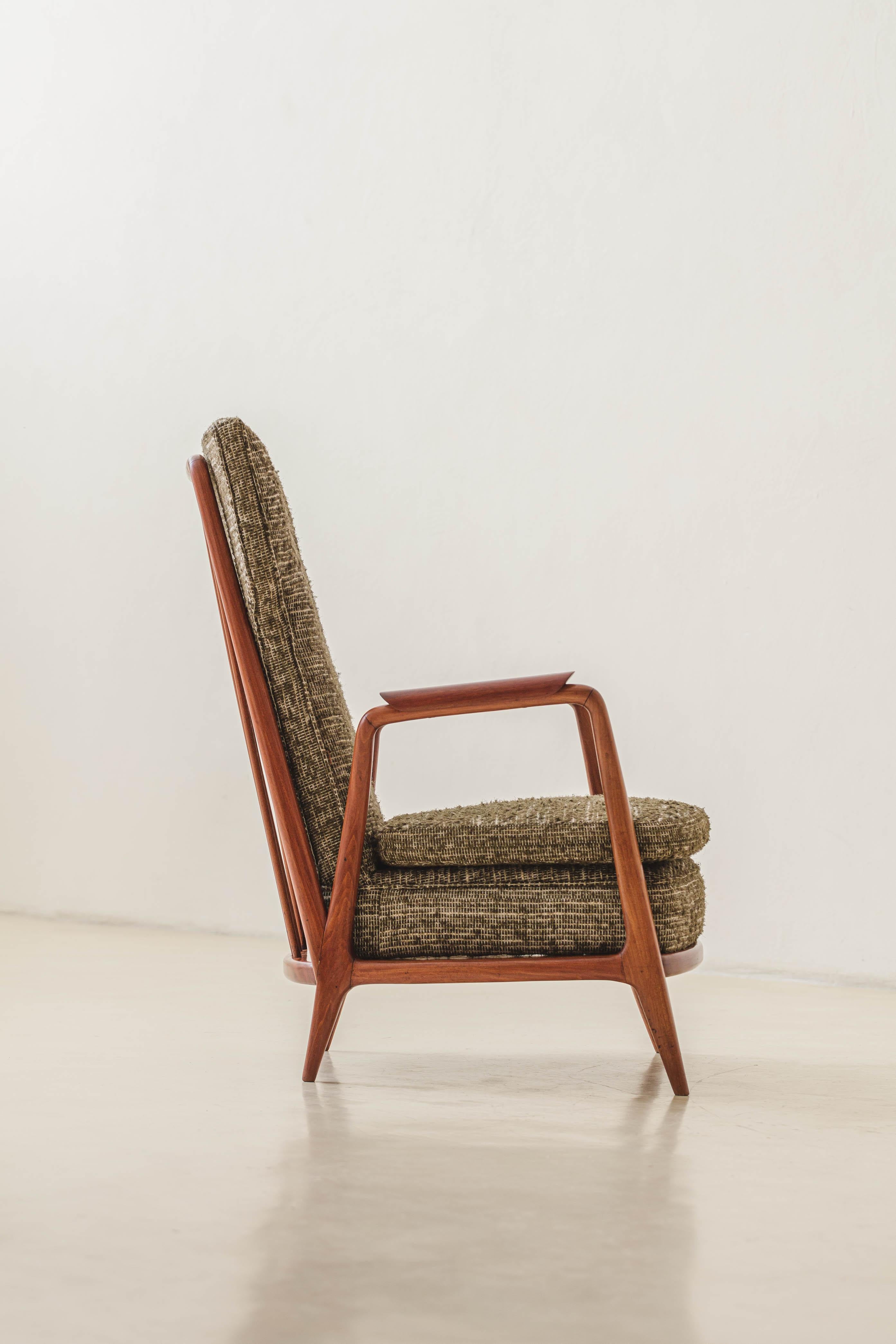 Brazilian Armchair with High Backrests by Giuseppe Scapinelli, 1950s, Midcentury For Sale 5
