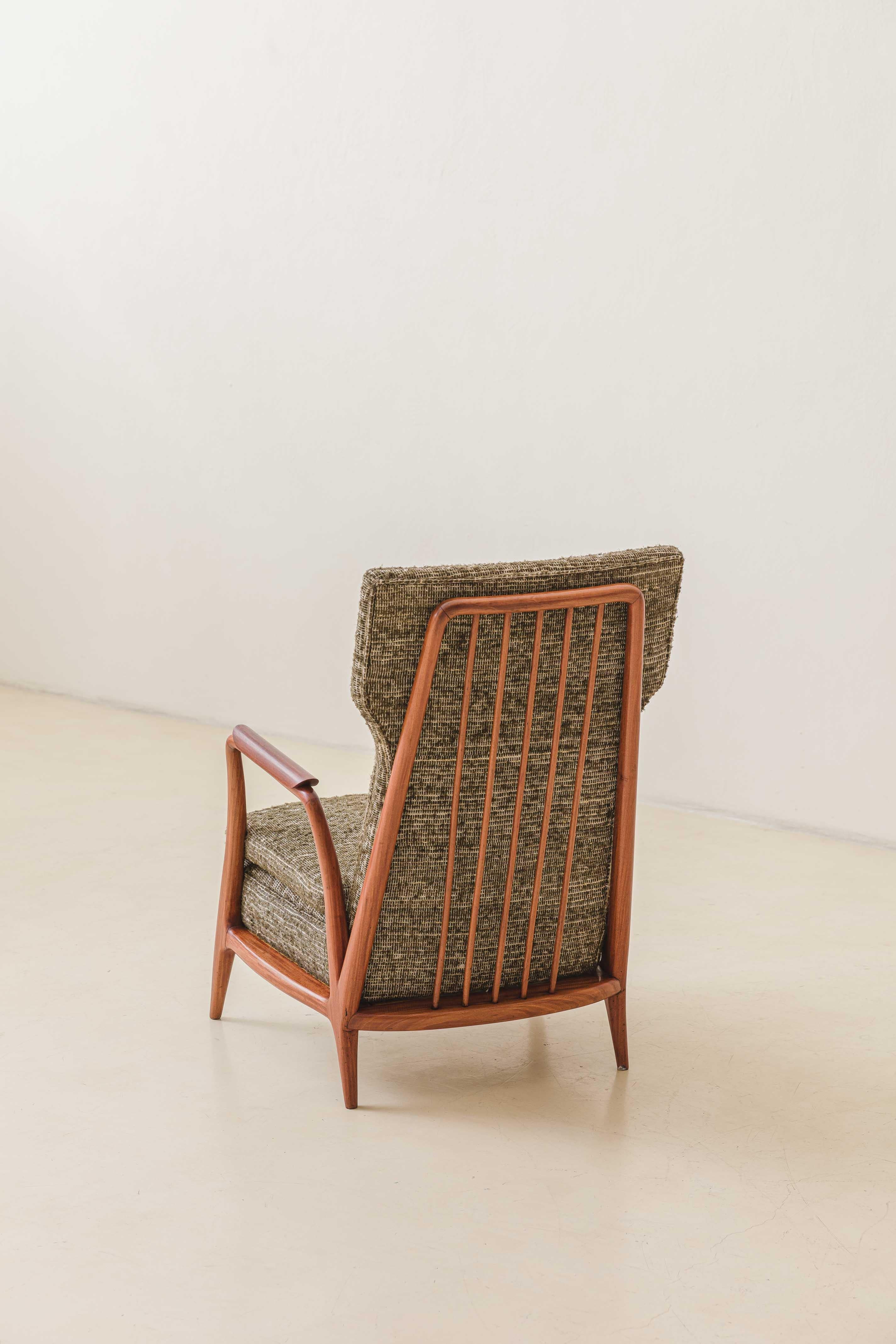 Brasilianischer Sessel mit hoher Rückenlehne von Giuseppe Scapinelli, 1950er Jahre, Mitte des Jahrhunderts im Zustand „Gut“ im Angebot in New York, NY