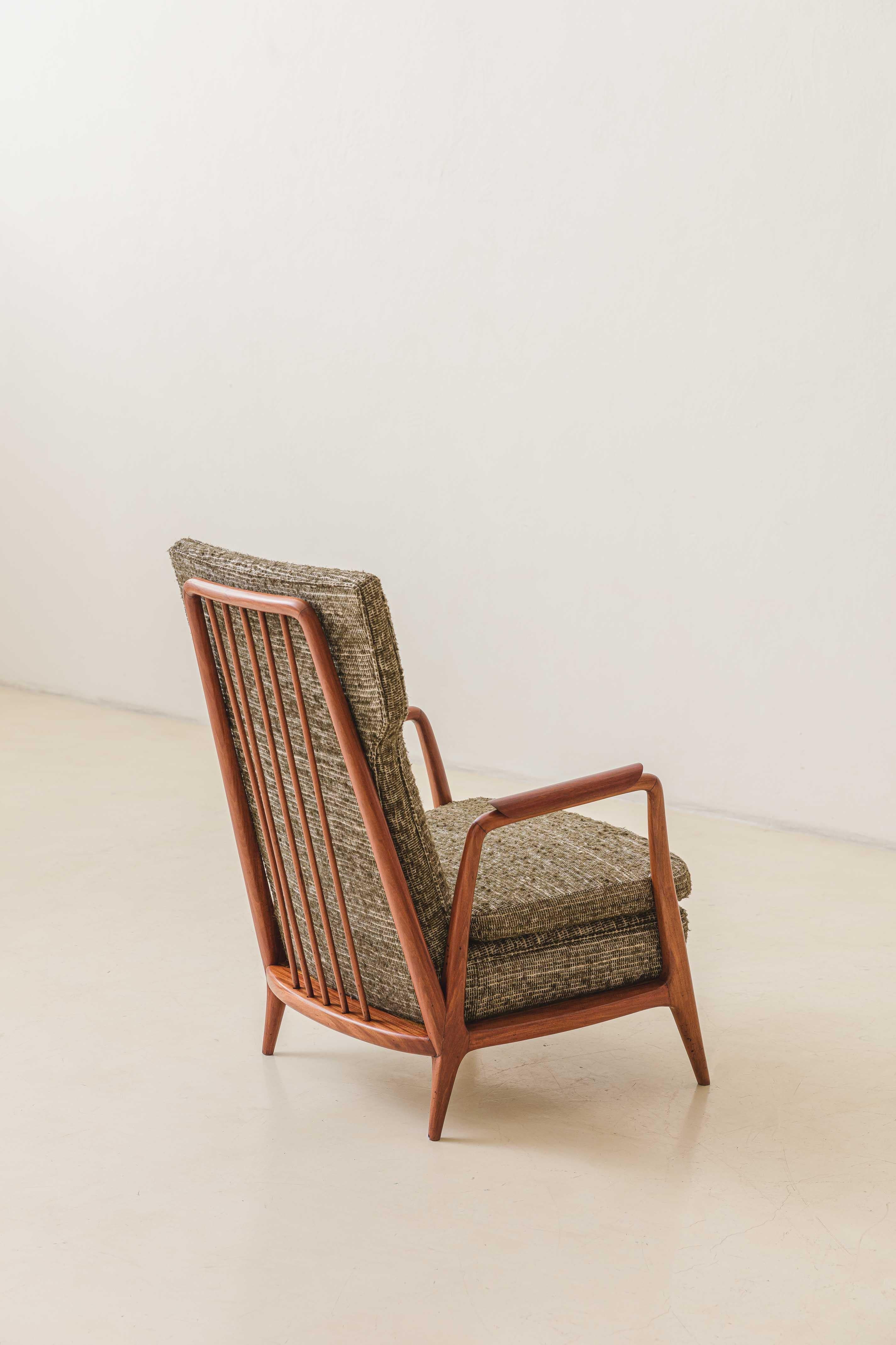 Mid-20th Century Brazilian Armchair with High Backrests by Giuseppe Scapinelli, 1950s, Midcentury For Sale