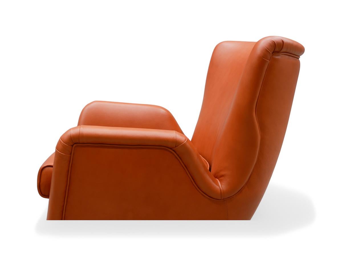 Brazilian Armchair with Ottoman in Hardwood and Leather, Carlo Hauner, c. 1950s For Sale 3