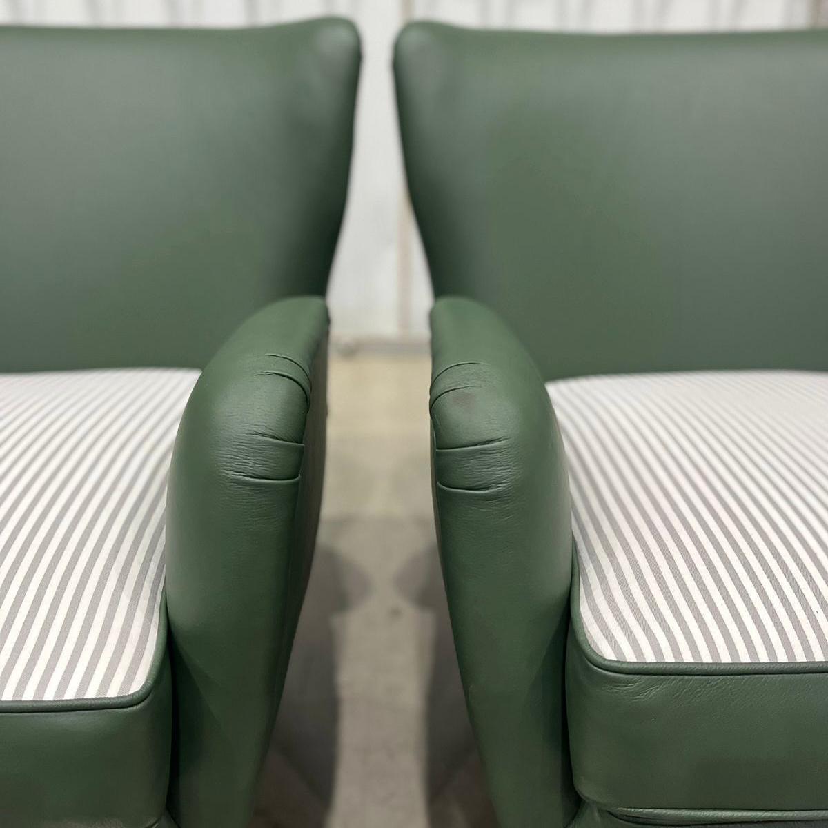 Brazilian Armchairs & Pouf in Hardwood, Leather and Fabric, Carlo Hauner 1950s For Sale 7