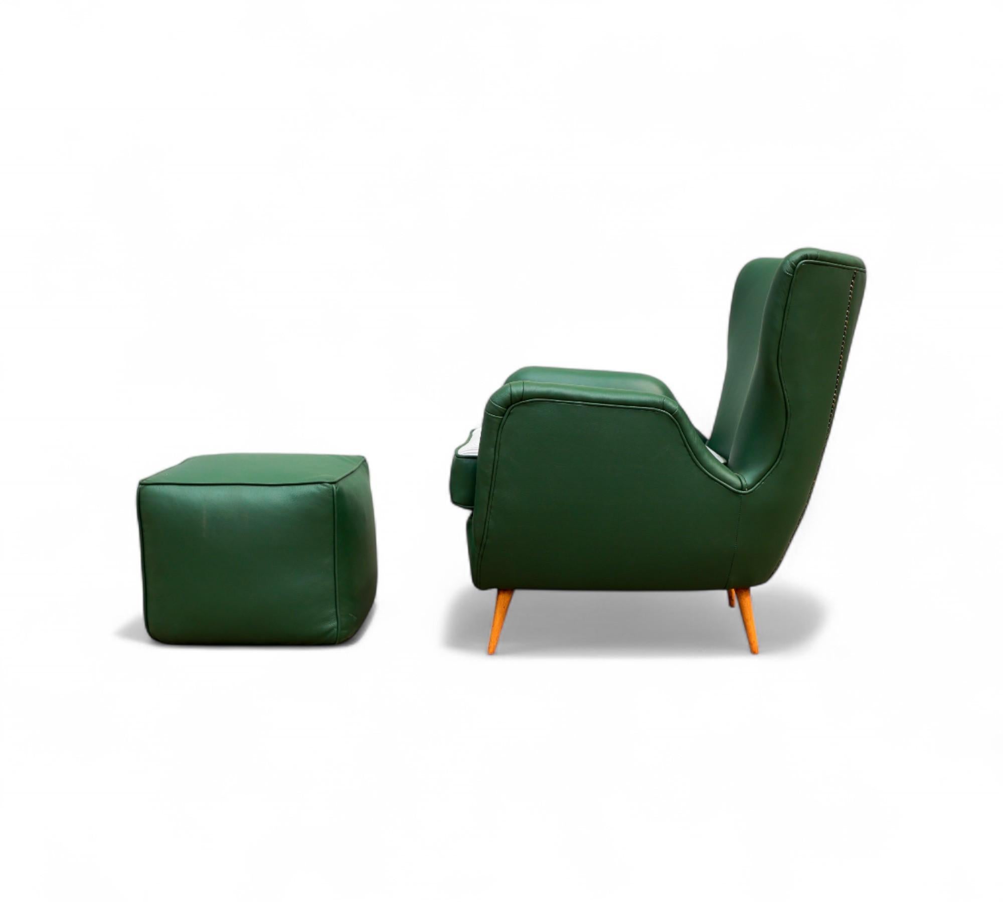 Mid-Century Modern Brazilian Armchairs & Pouf in Hardwood, Leather and Fabric, Carlo Hauner 1950s For Sale
