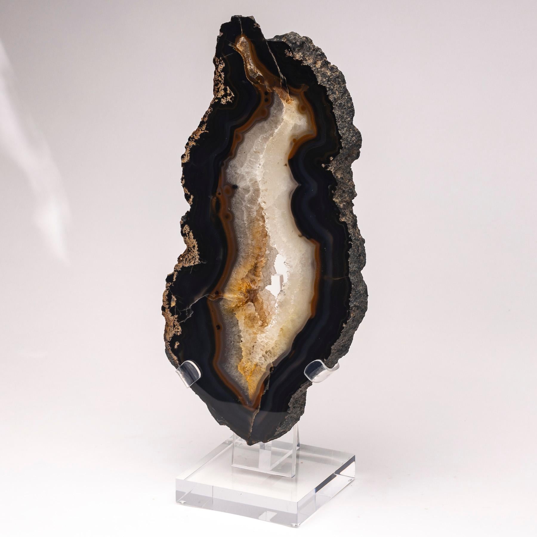 Brazilian Banded Agate Slab with Crystallizations on a Custom Acrylic Stand In New Condition In Polanco, CDMX