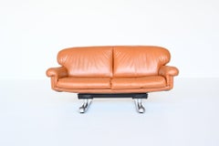 Canapé brésilien en cuir cognac Latelier Moveis Brésil, 1982
