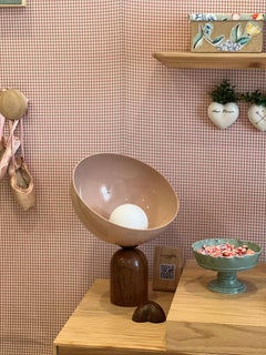 Zeitgenössische brasilianische Tischlampe aus Acryl und Holz - groß