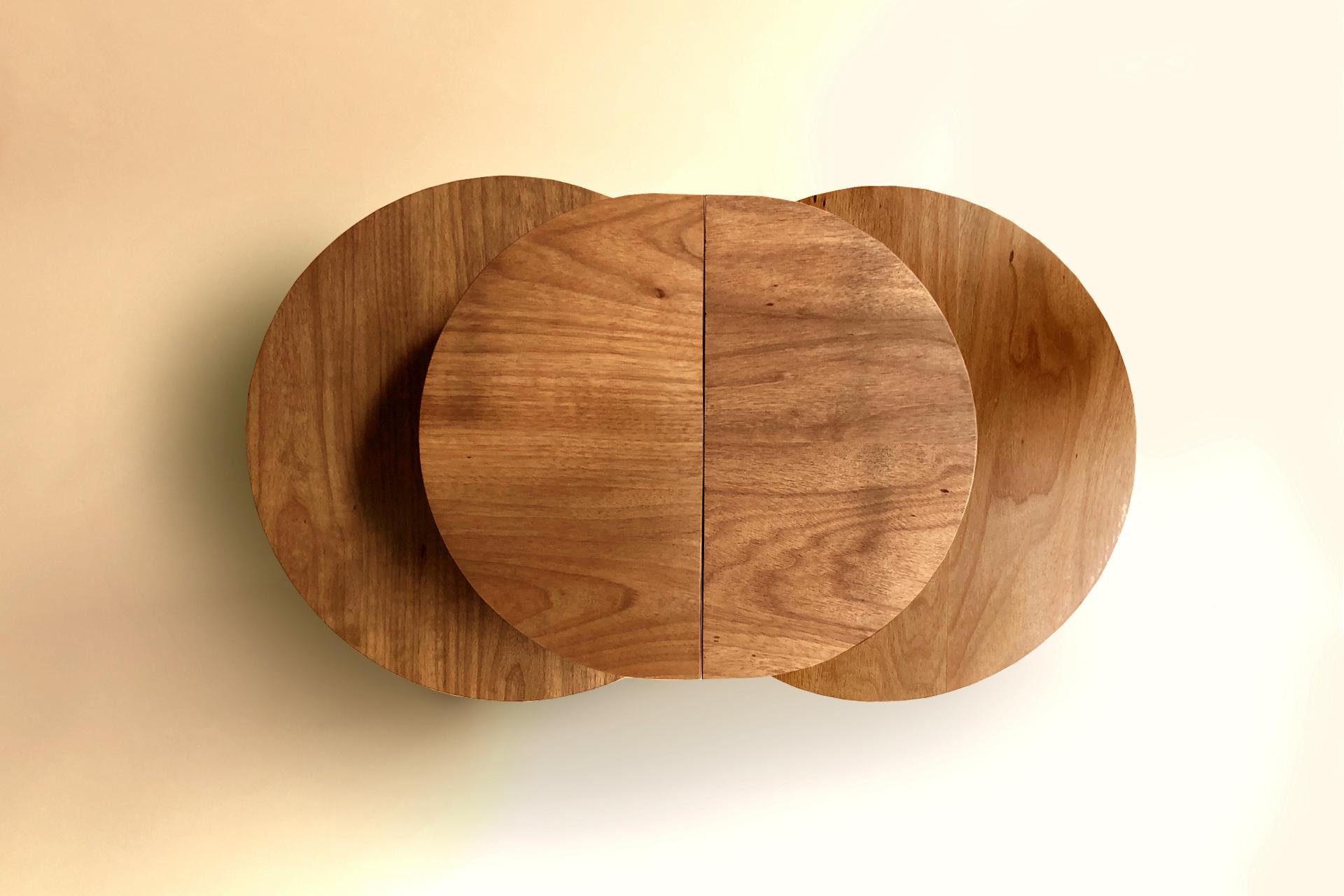 Bois Table d'appoint contemporaine en bois massif brésilien en vente