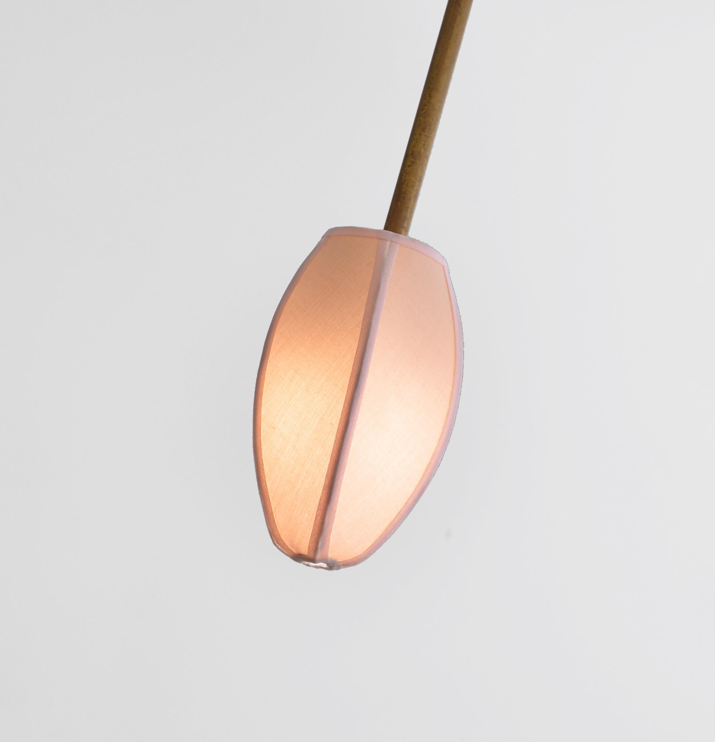 Moderno Lampada a sospensione scultorea brasiliana in acciaio contemporaneo in vendita